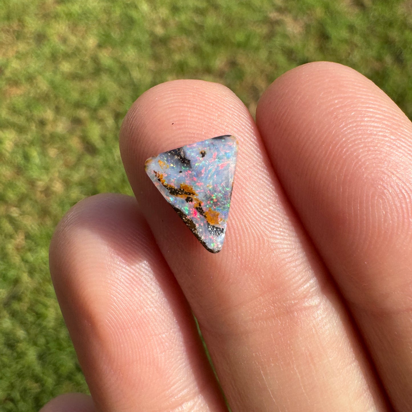 1.52 Ct small boulder opal