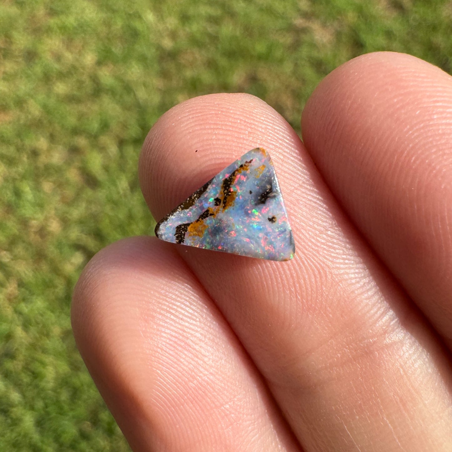 1.52 Ct small boulder opal