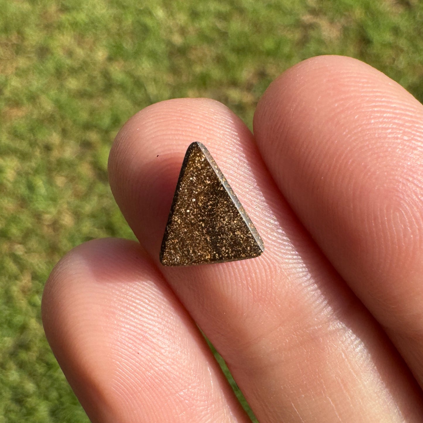 1.52 Ct small boulder opal