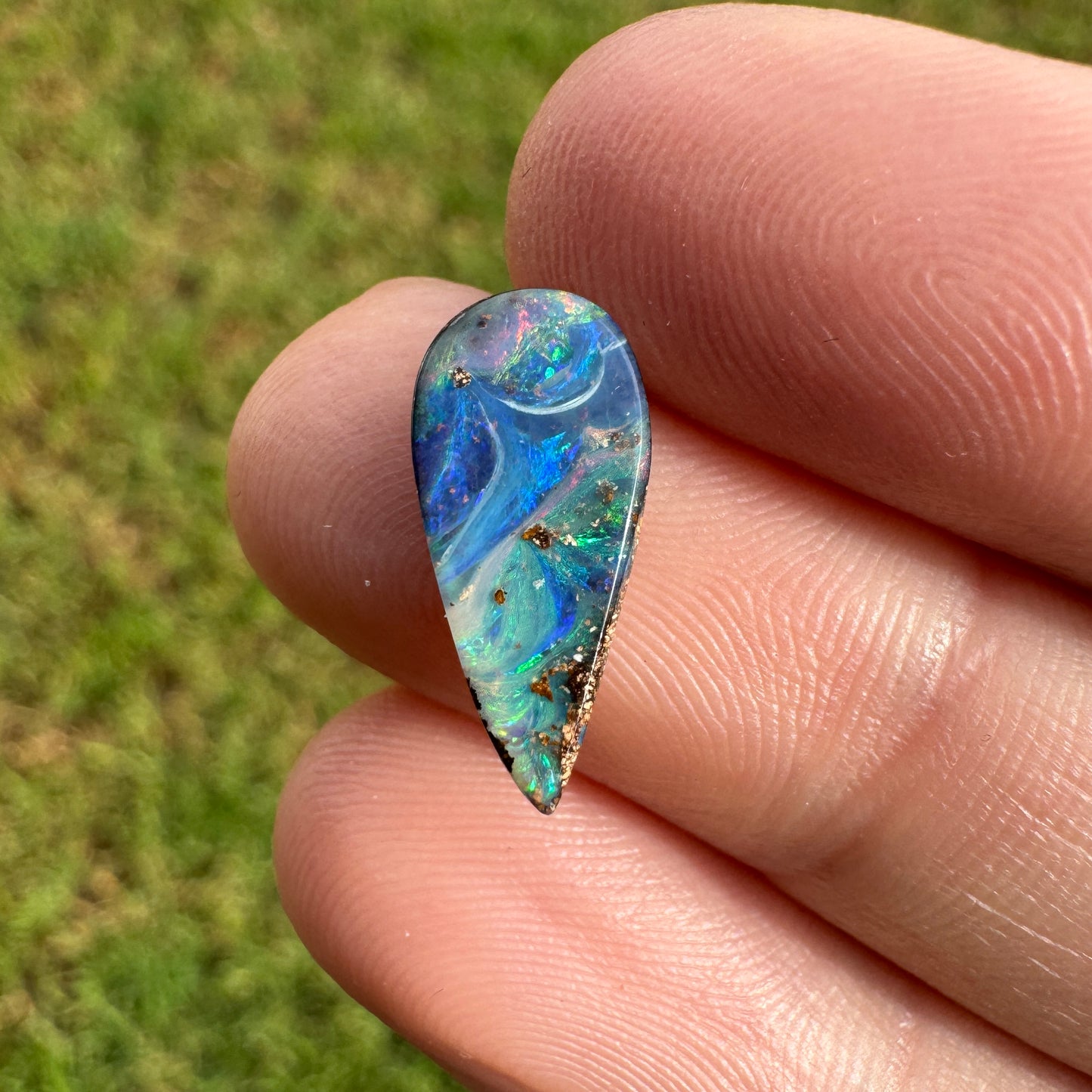 2.29 Ct rainbow swirl boulder opal