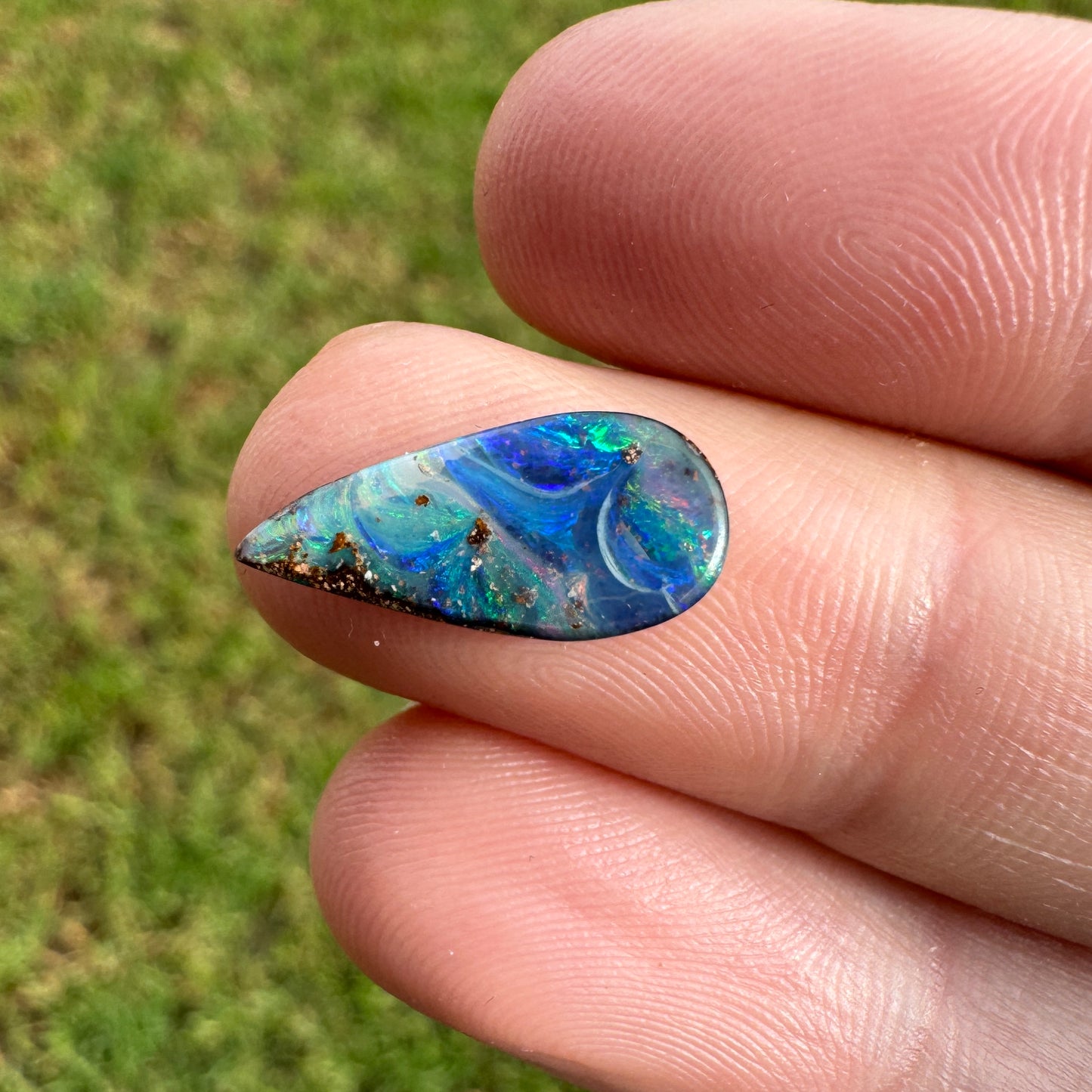 2.29 Ct rainbow swirl boulder opal