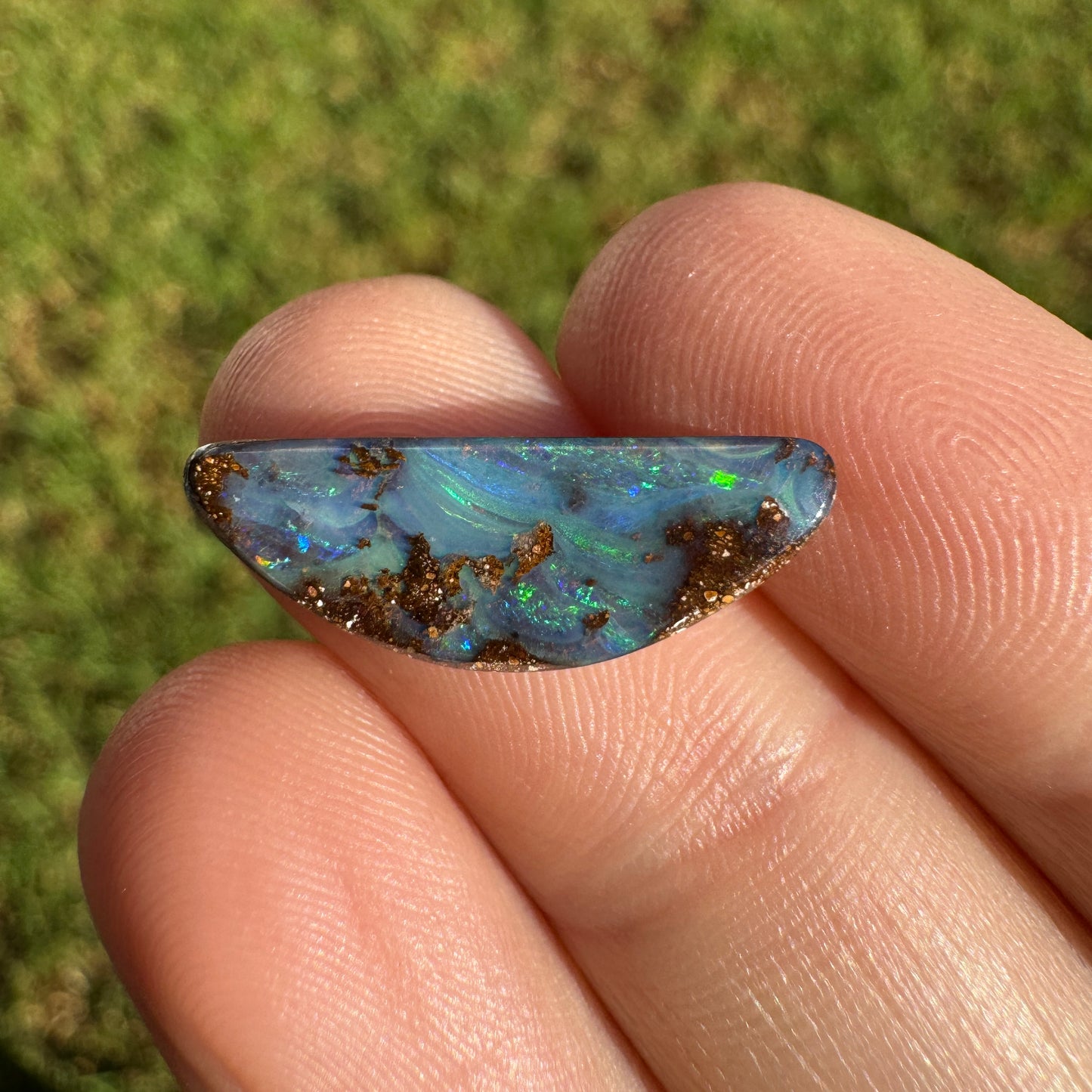 3.79 Ct small boulder opal