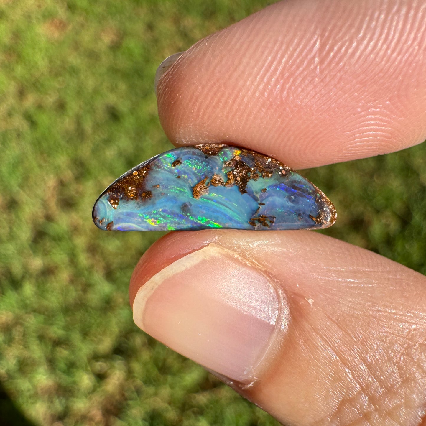 3.79 Ct small boulder opal