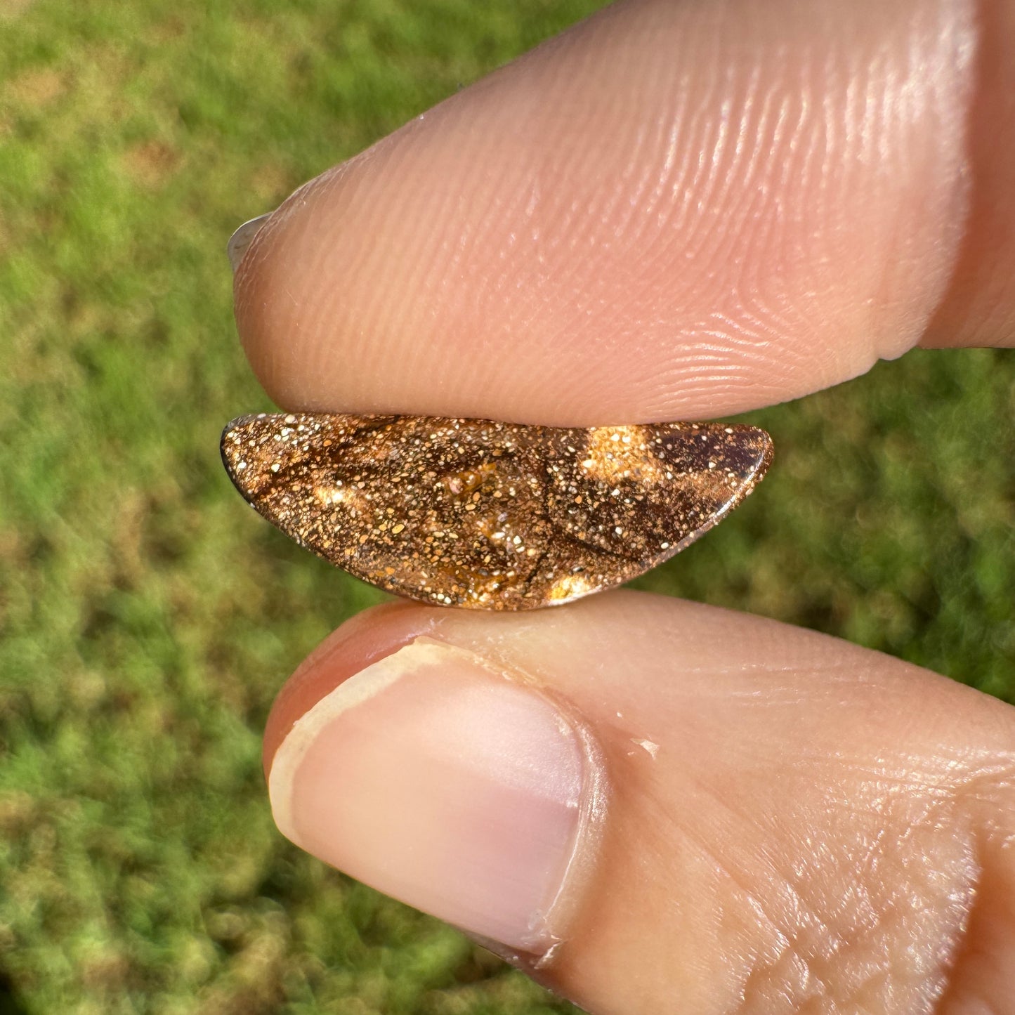 3.79 Ct small boulder opal