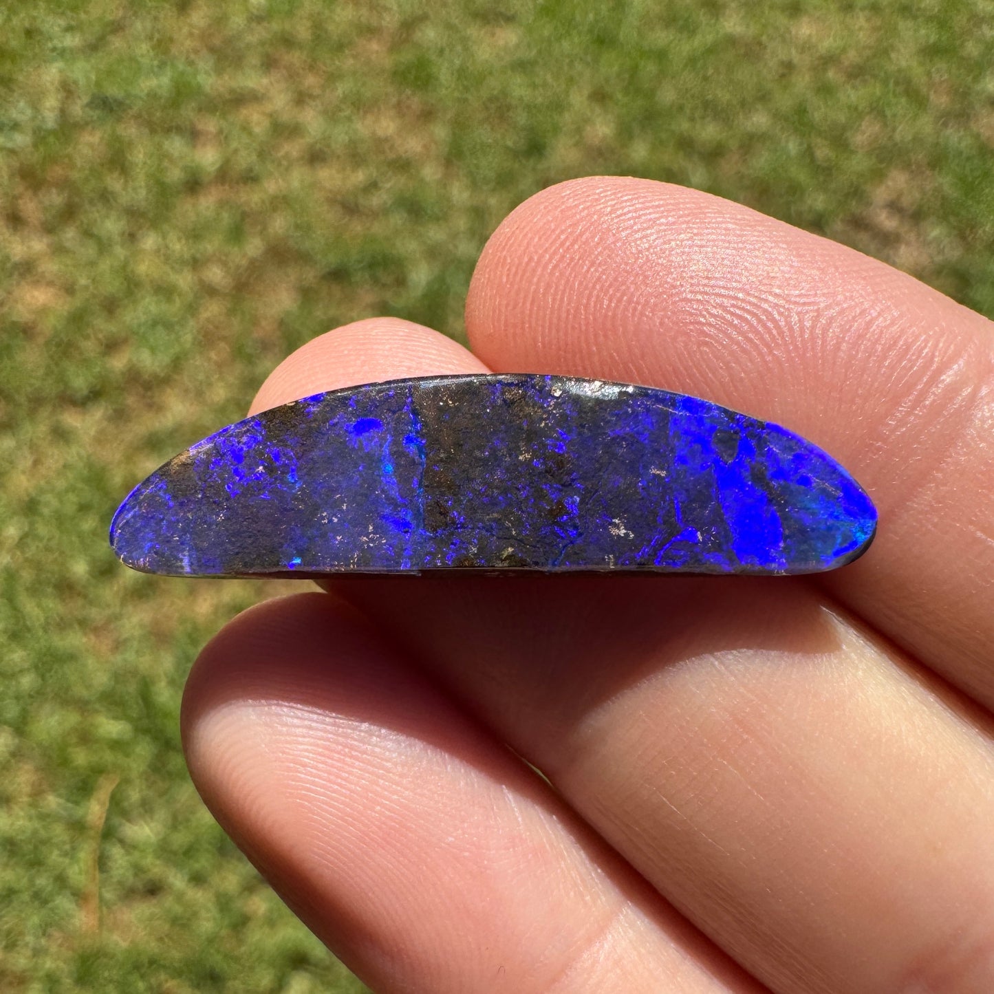 12.09 Ct large purple boulder opal