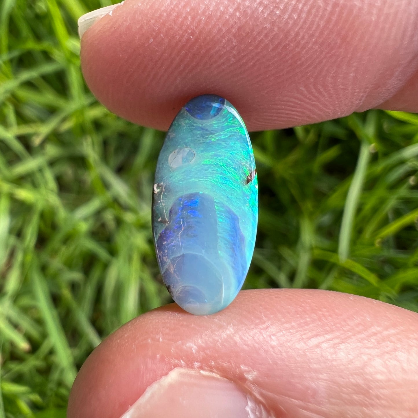 3.40 Ct green-blue boulder opal