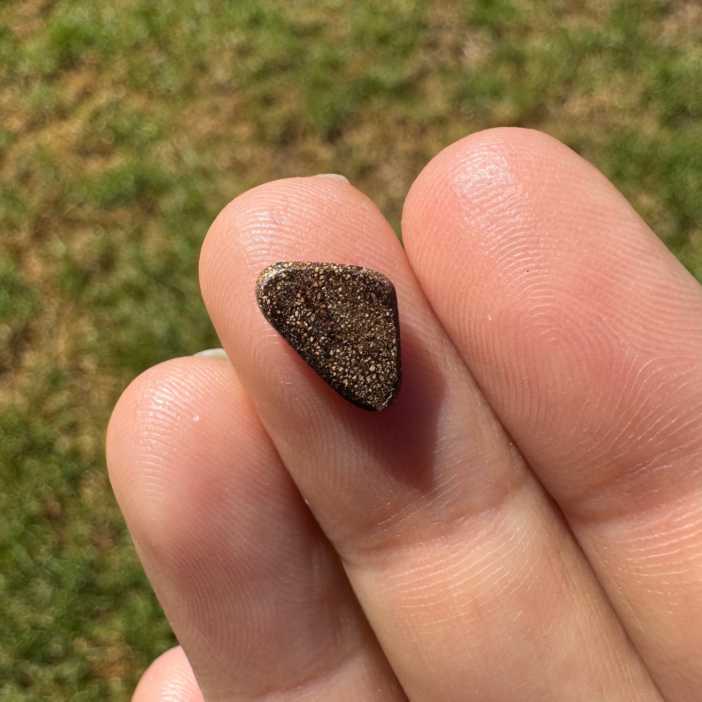 1.28 Ct small boulder opal