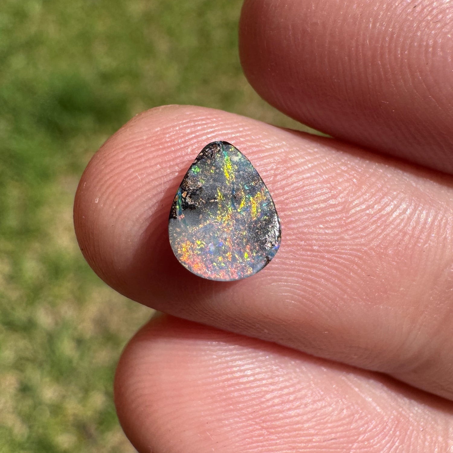 0.77 Ct extra small boulder opal - Broken River Mining