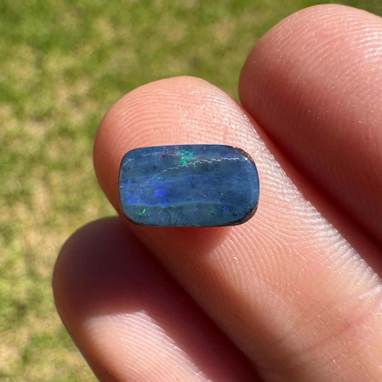 1.59 Ct small boulder opal - Broken River Mining