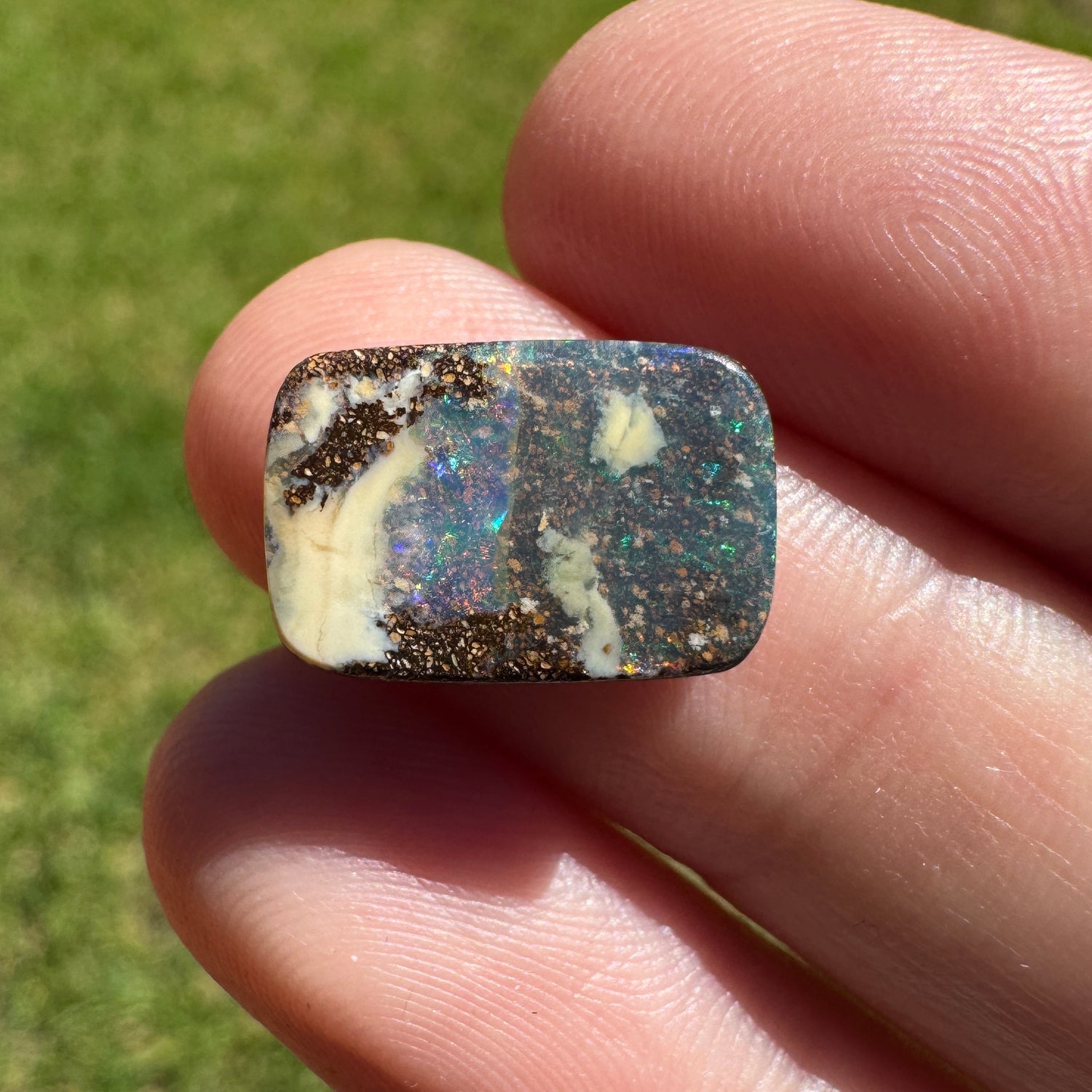 4.27 Ct small boulder opal - Broken River Mining