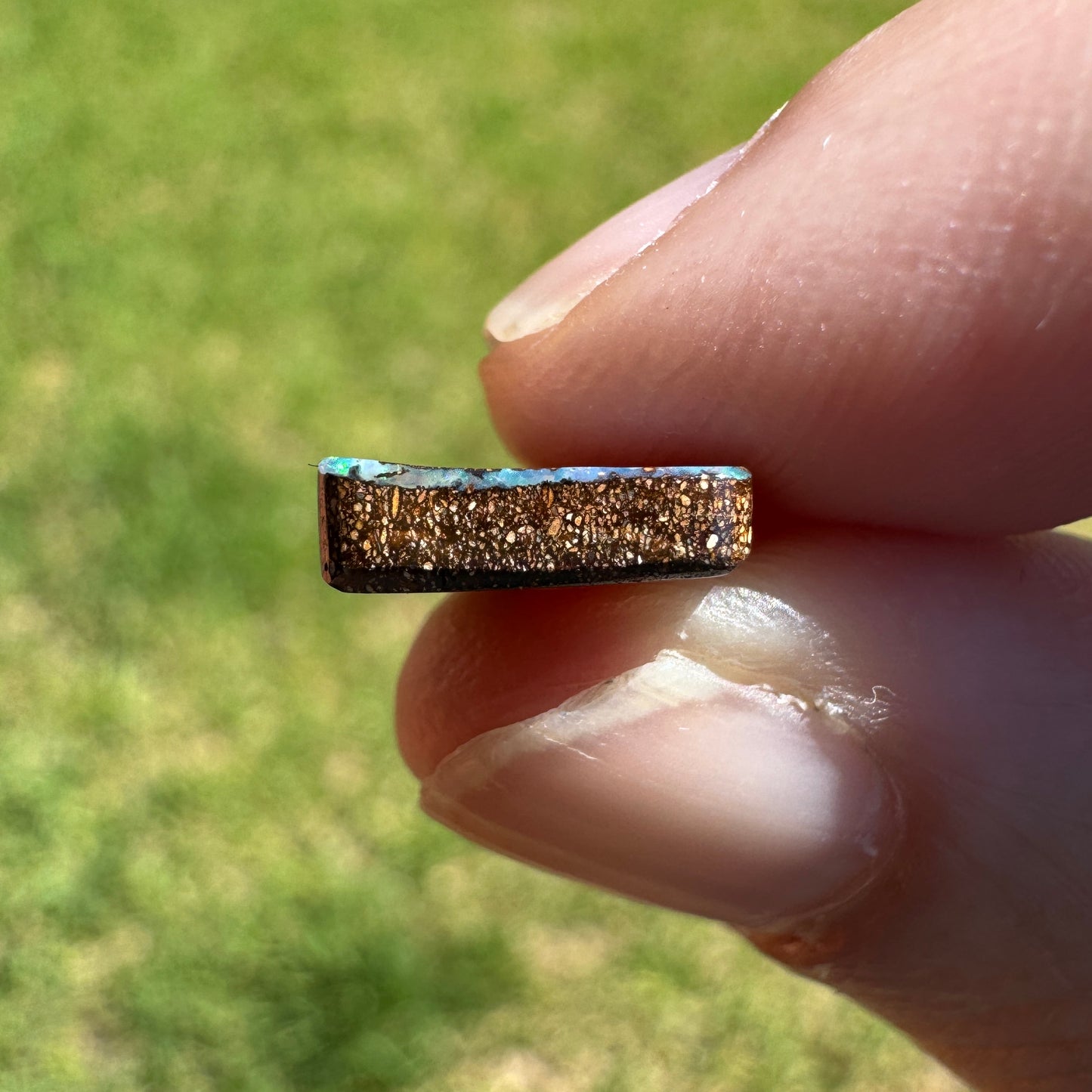 2.86 Ct small boulder opal - Broken River Mining