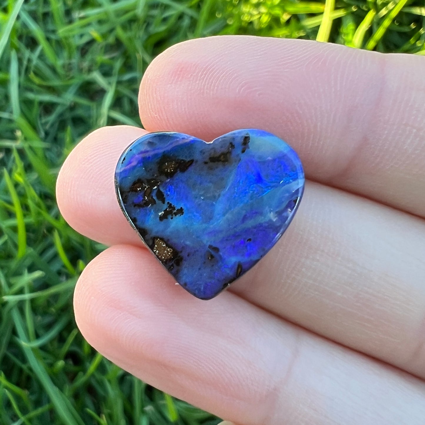 10.13 Ct heart boulder opal