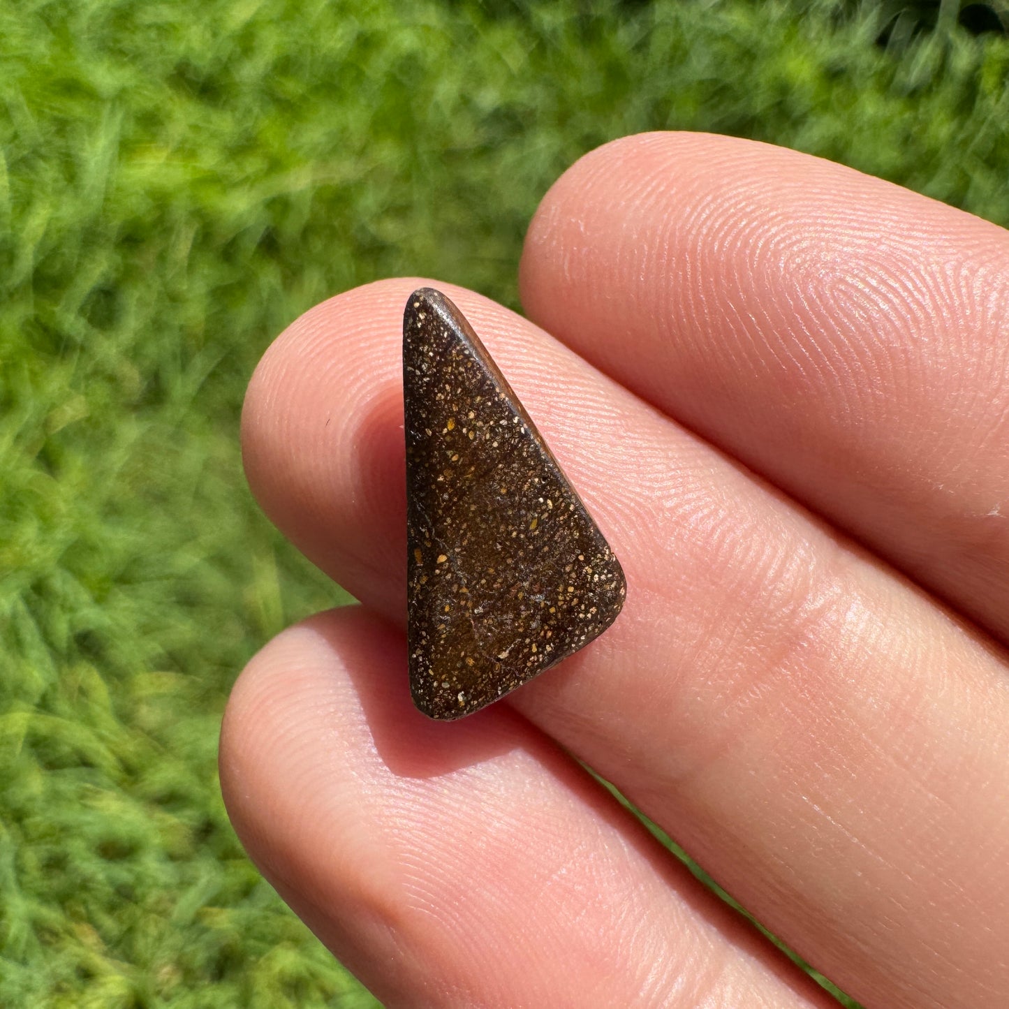 2.67 Ct small boulder opal