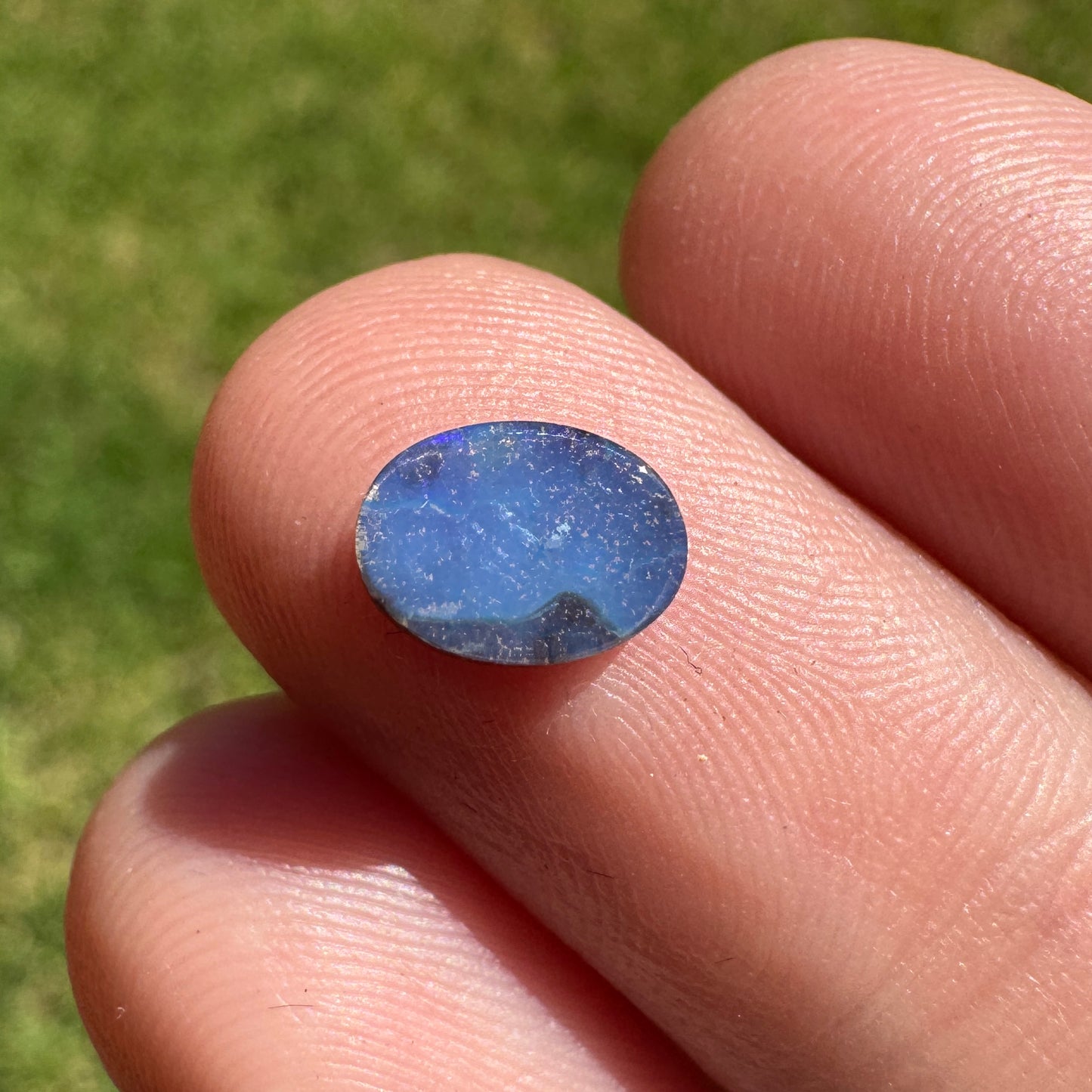 0.95 Ct extra small boulder opal - Broken River Mining