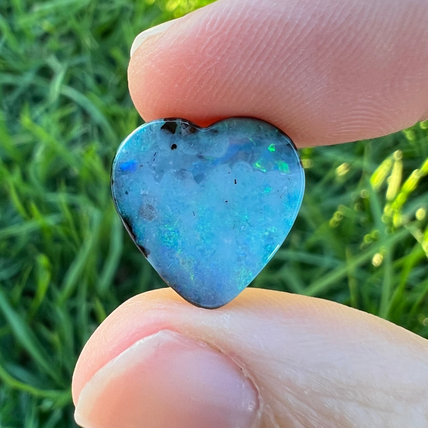 5.74 Ct heart boulder opal