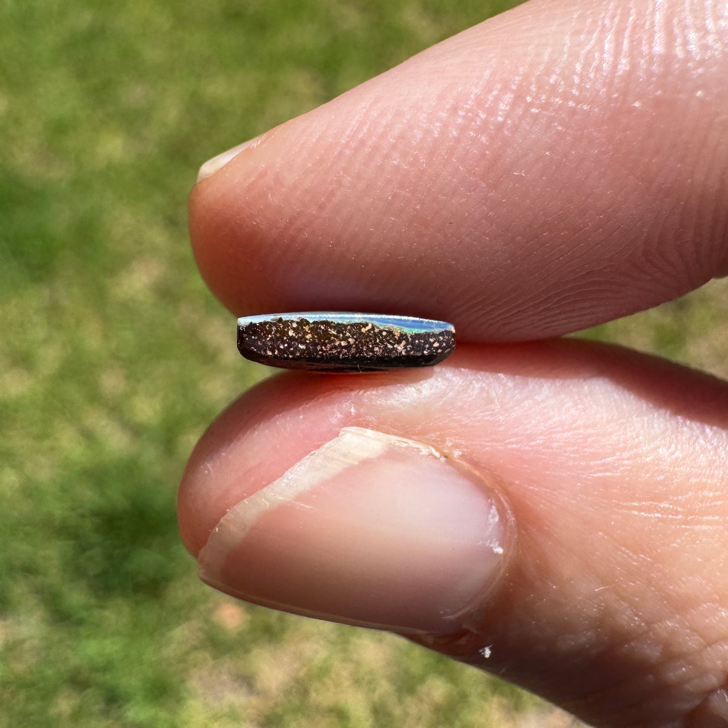 0.95 Ct extra small boulder opal - Broken River Mining