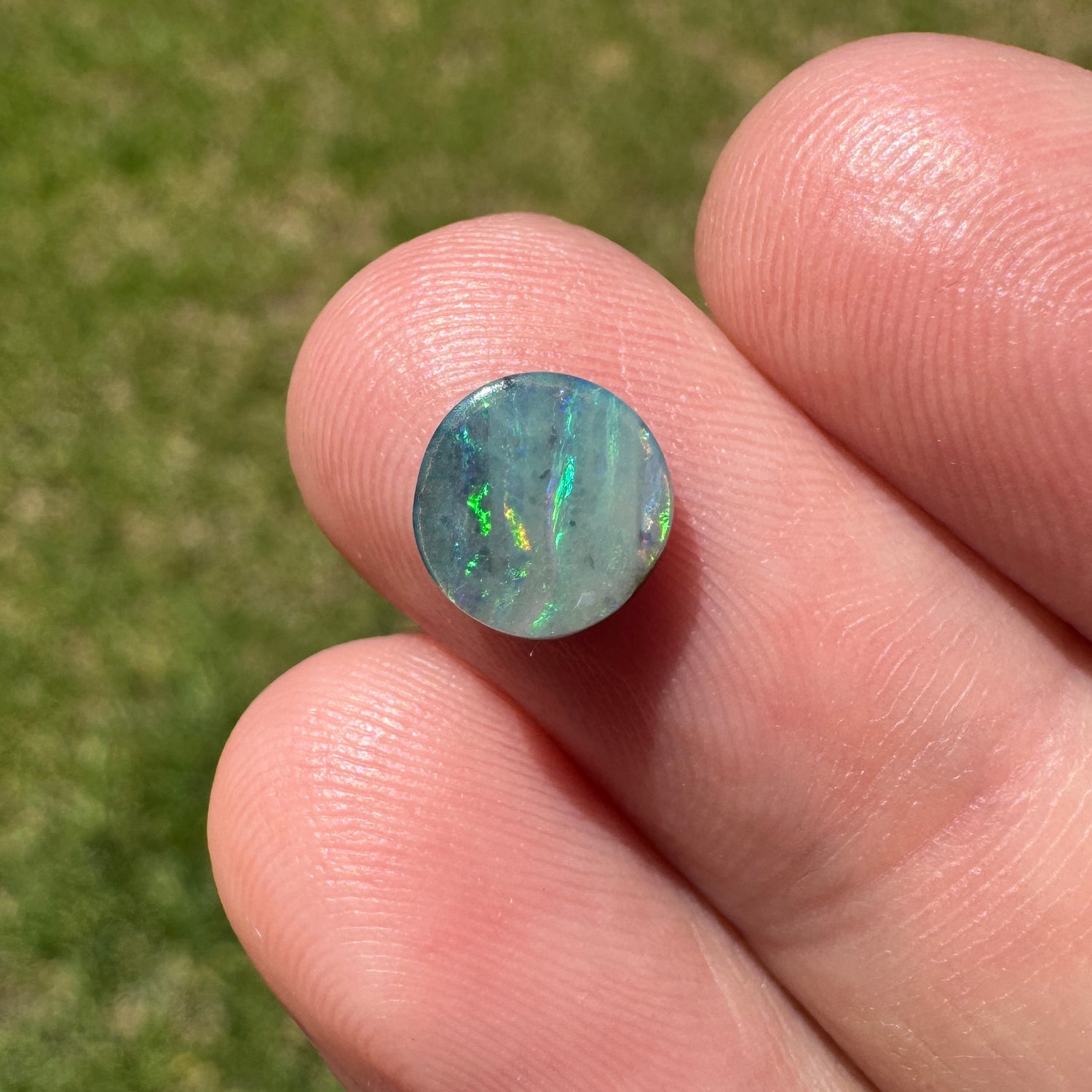 1.06 Ct small boulder opal - Broken River Mining
