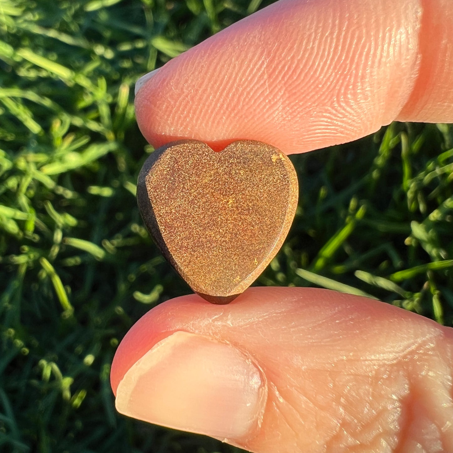 5.89 Ct heart boulder opal