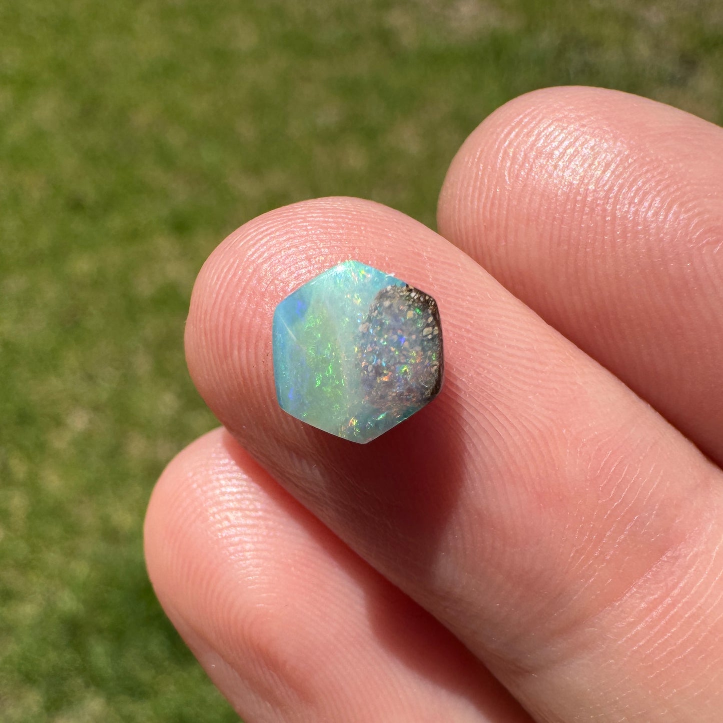 1.20 Ct extra small boulder opal - Broken River Mining