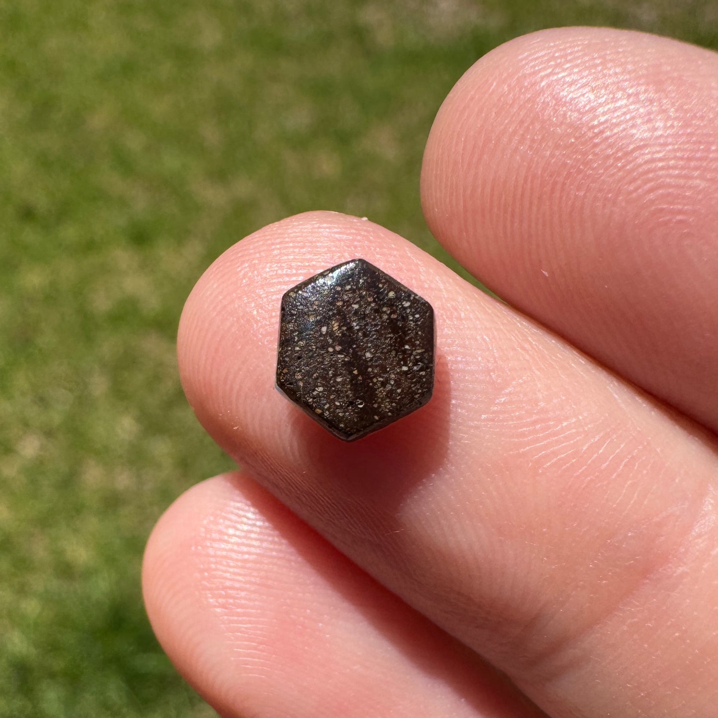 1.20 Ct extra small boulder opal - Broken River Mining