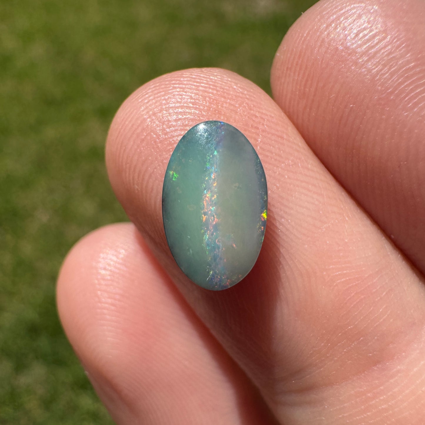 1.44 Ct small boulder opal - Broken River Mining