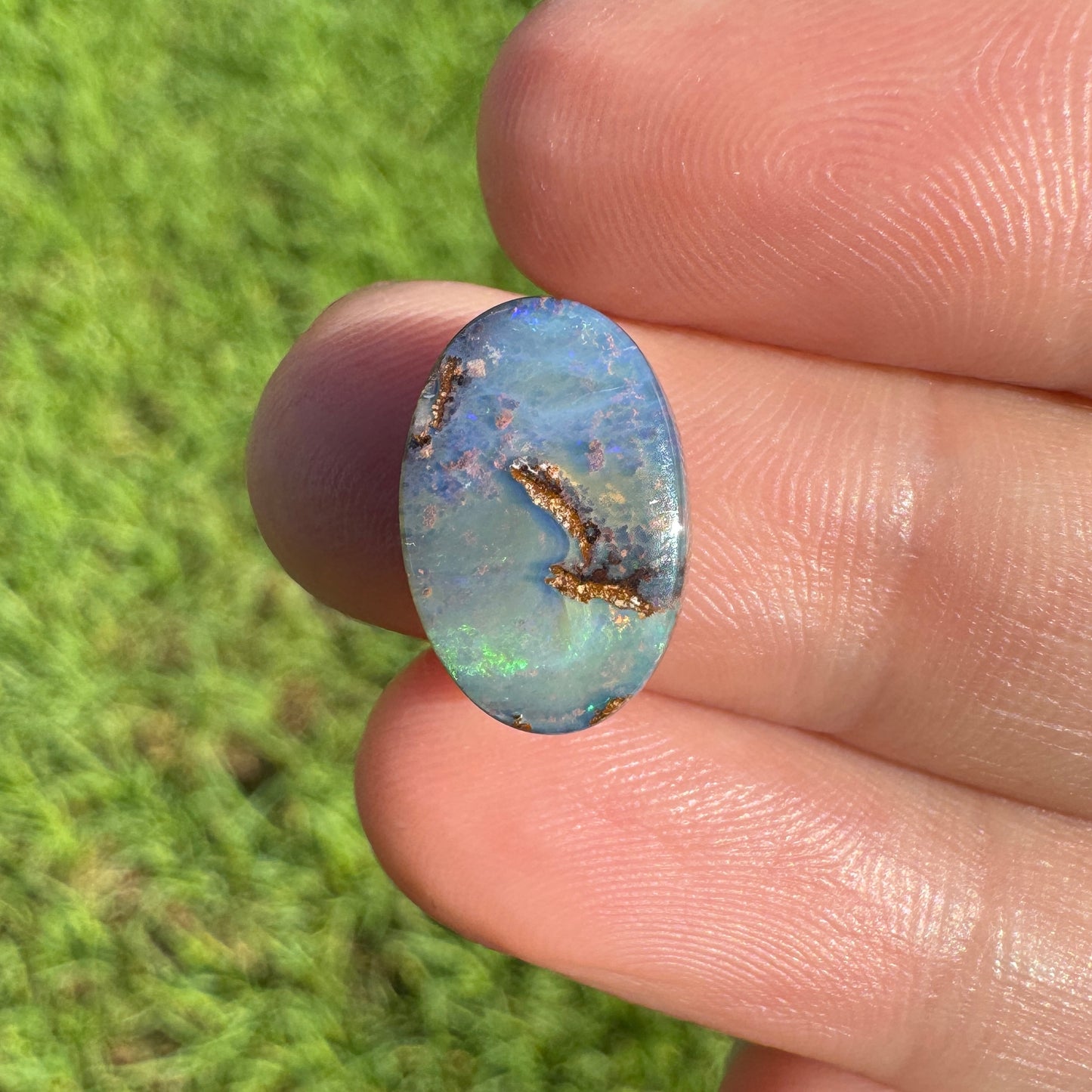 4.02 Ct small boulder opal
