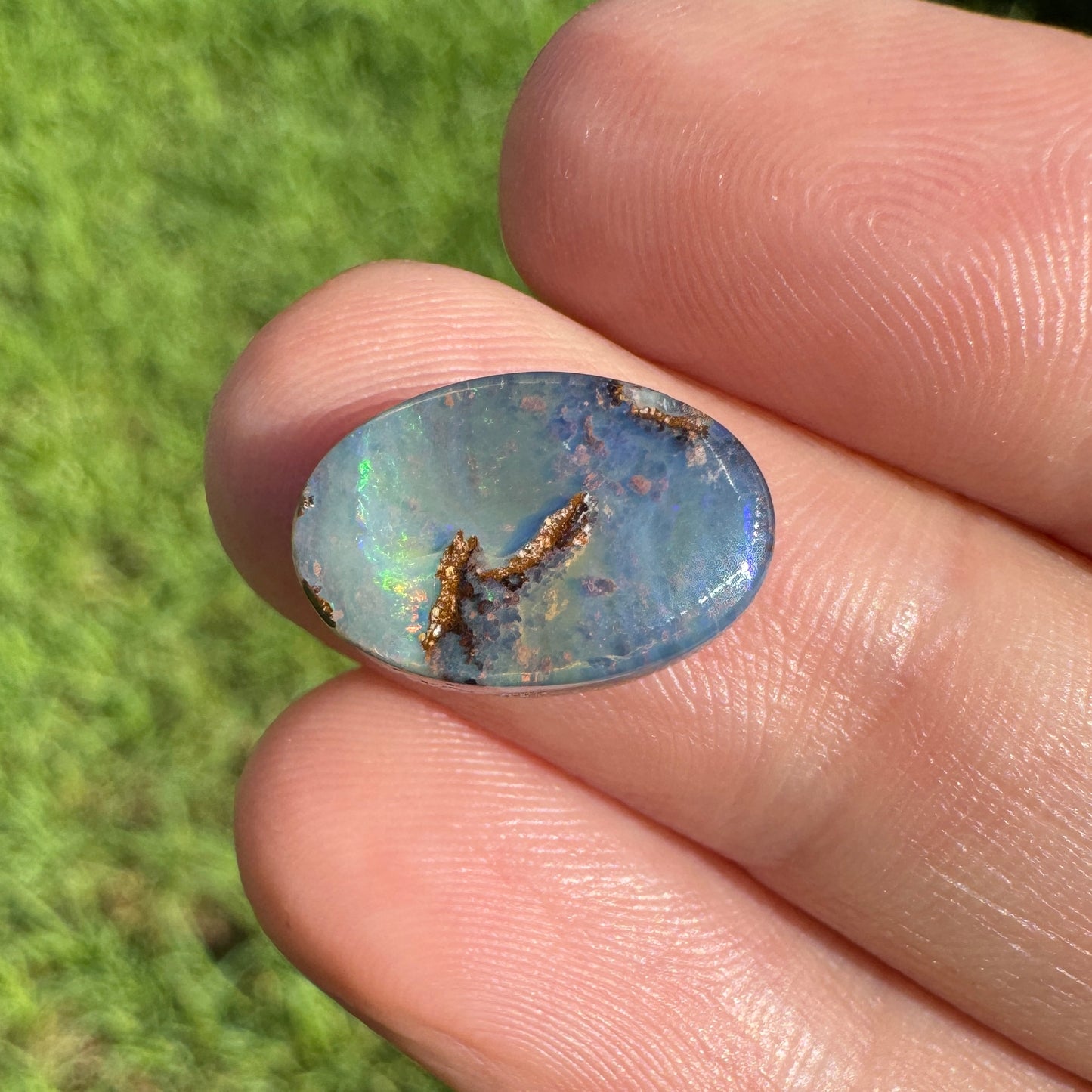 4.02 Ct small boulder opal