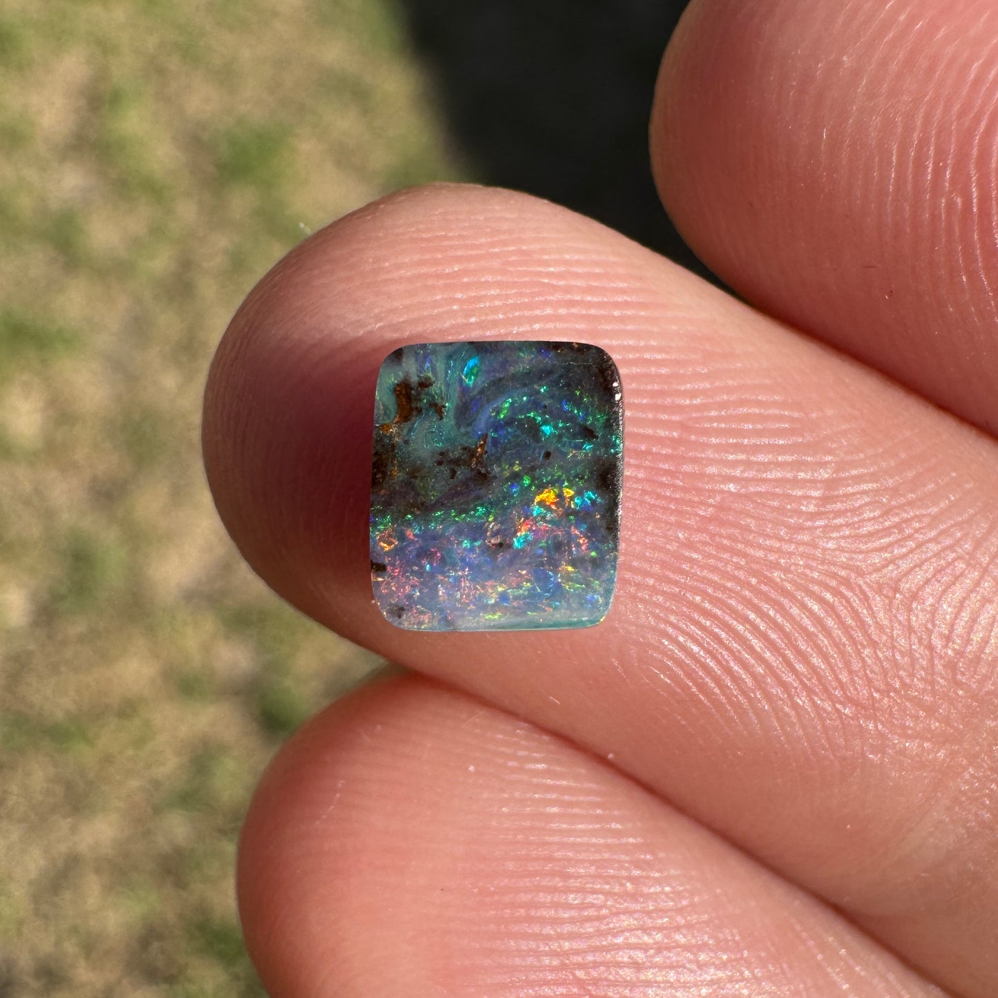 1.01 Ct extra small boulder opal - Broken River Mining