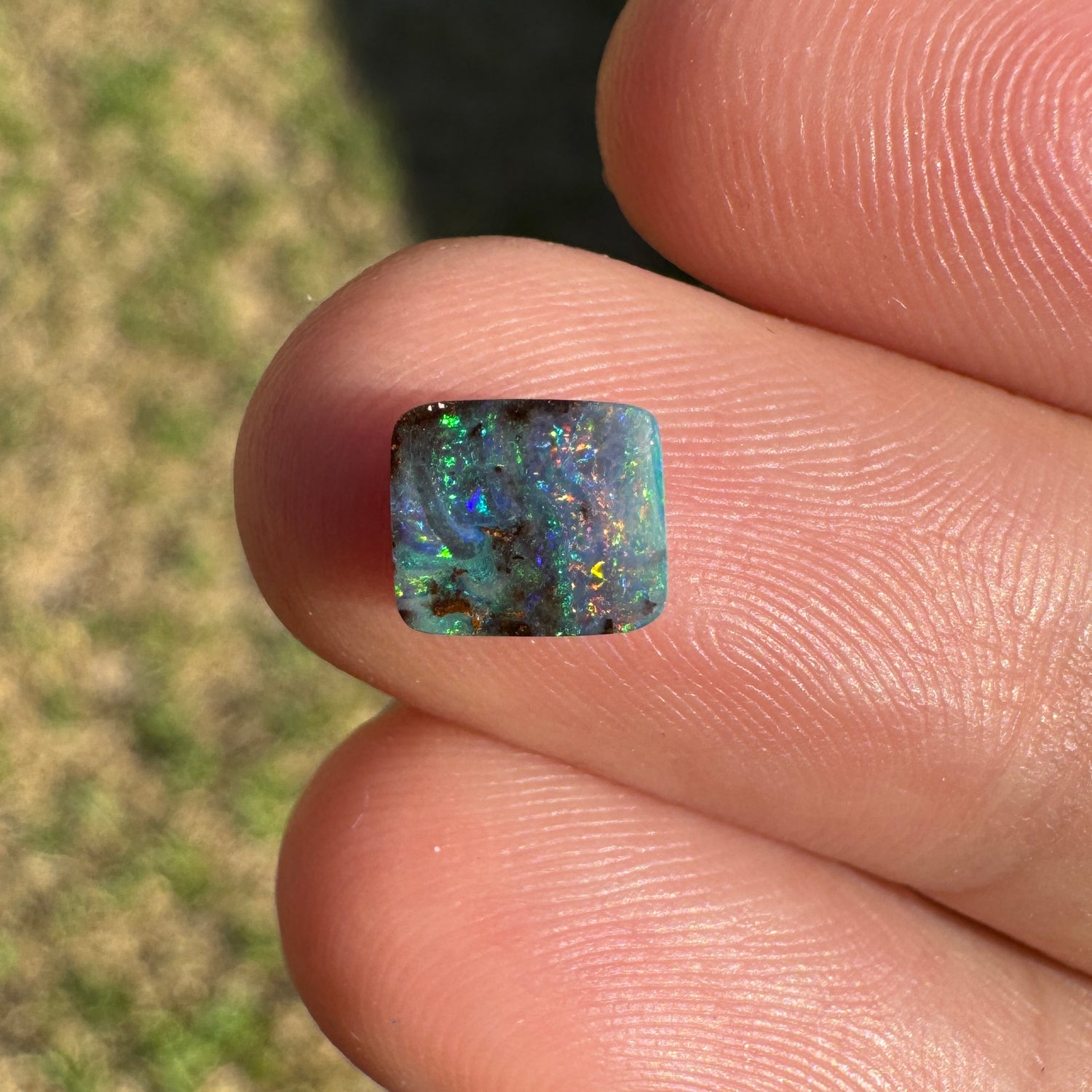 1.01 Ct extra small boulder opal - Broken River Mining