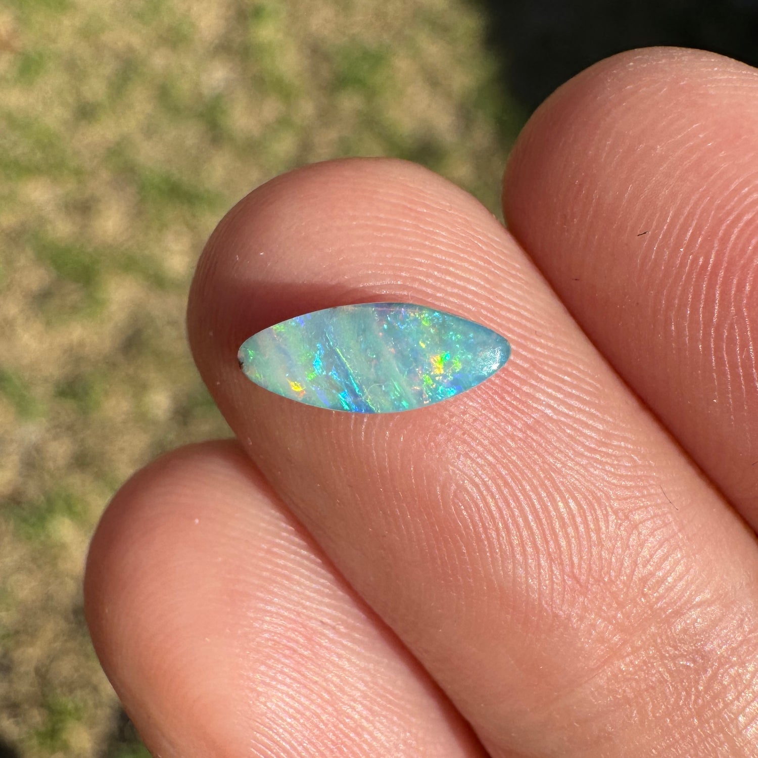 0.76 Ct extra small boulder opal - Broken River Mining
