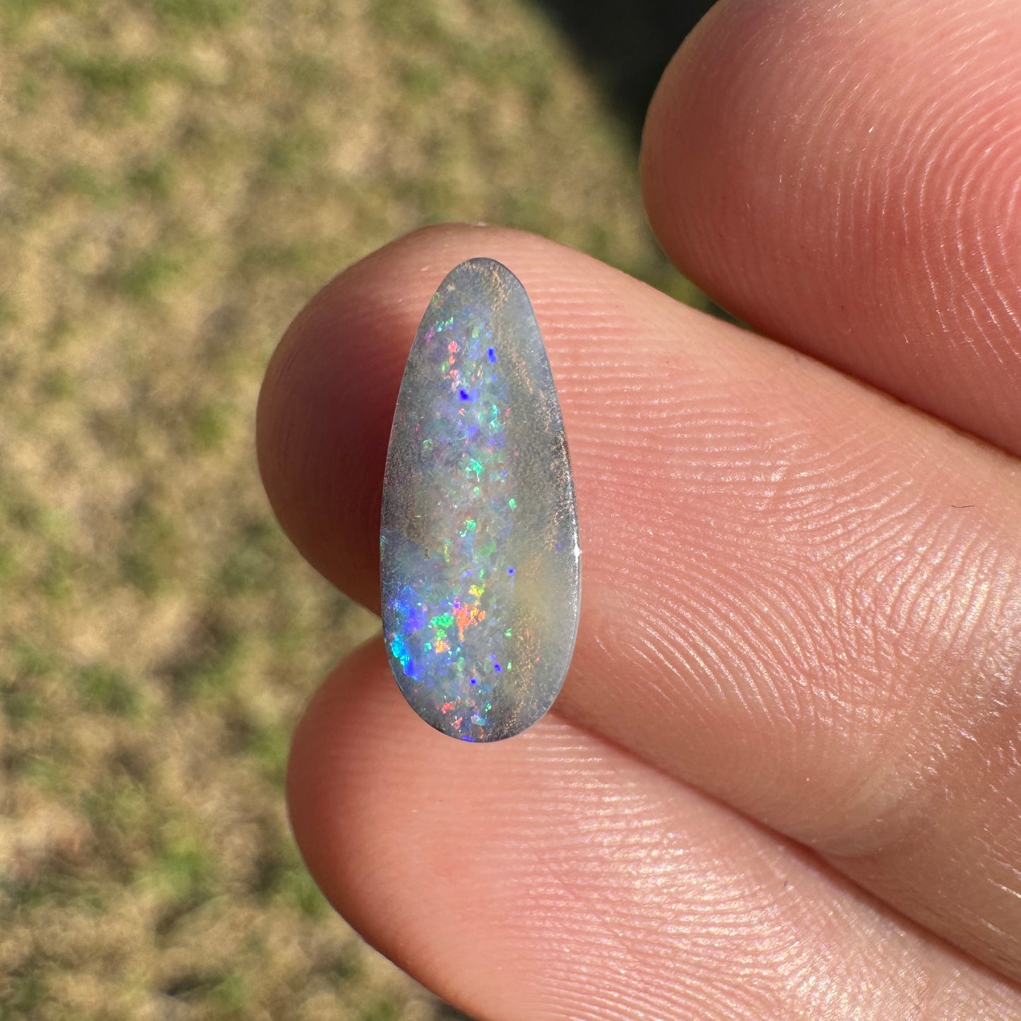 1.82 Ct small boulder opal - Broken River Mining