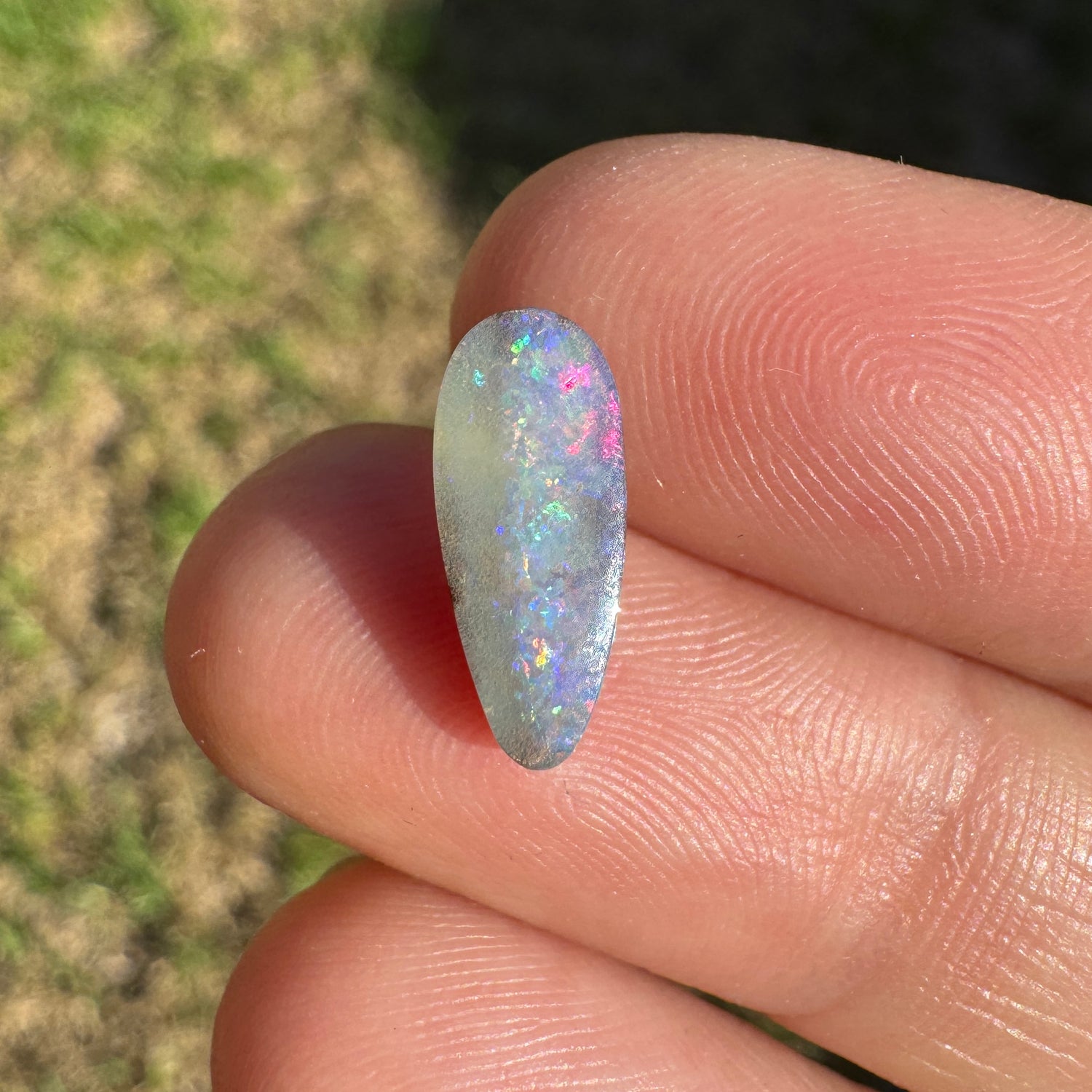 1.82 Ct small boulder opal - Broken River Mining
