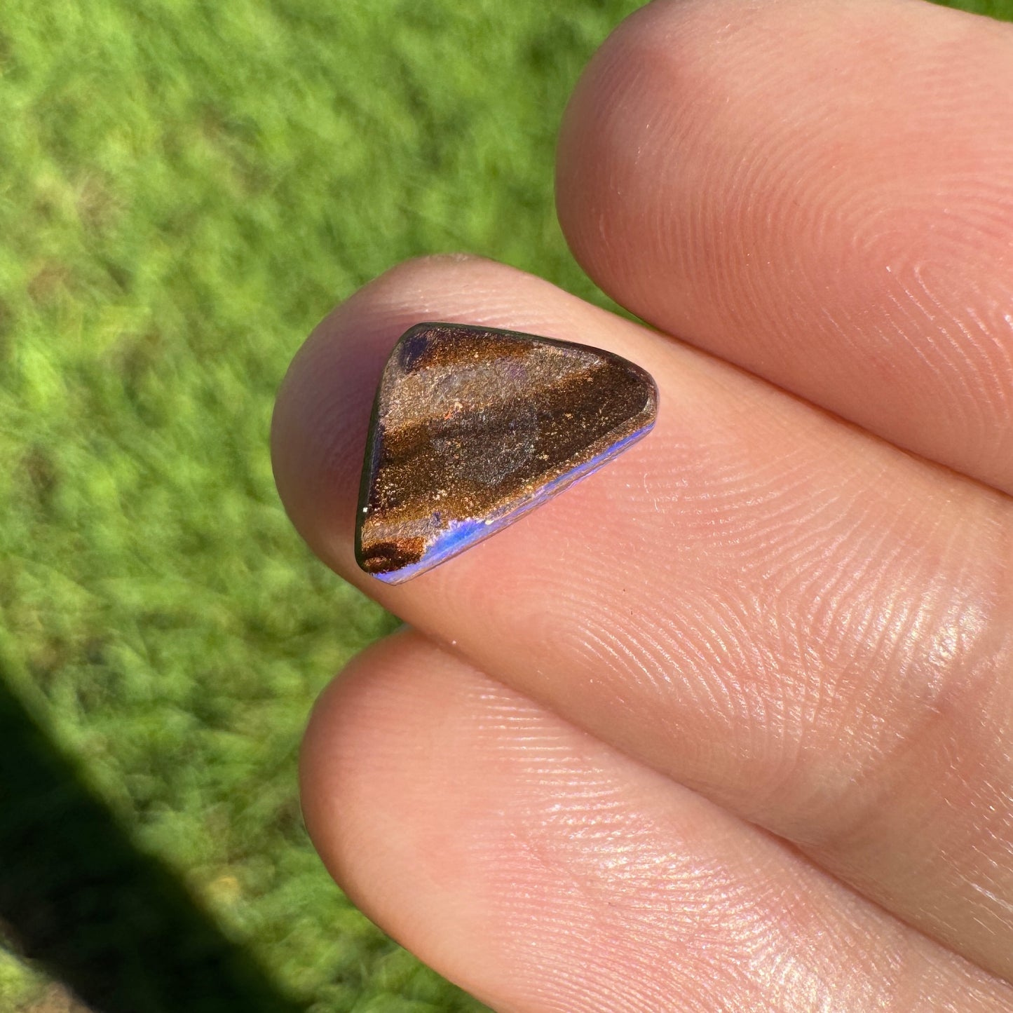 1.53 Ct small boulder opal