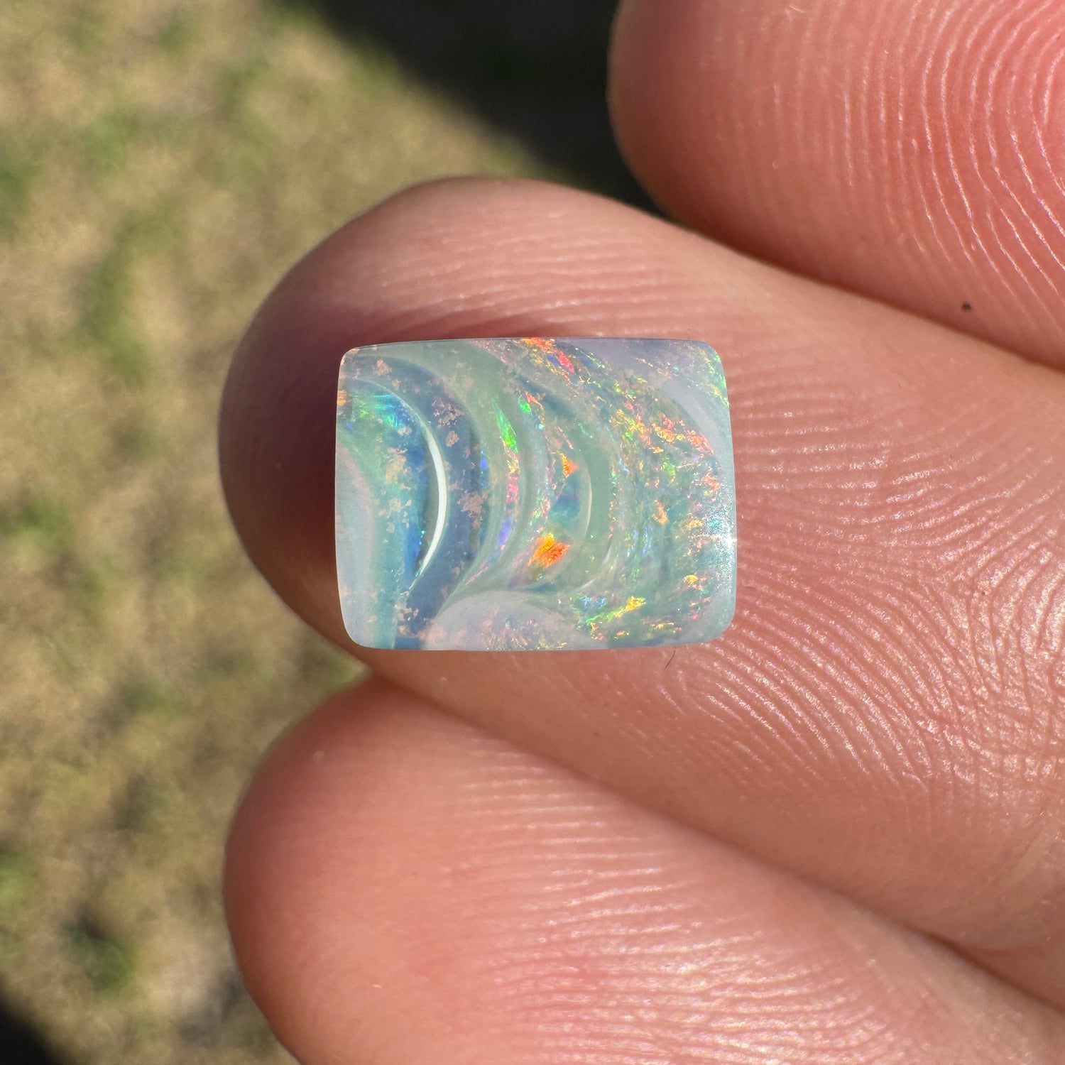 1.56 Ct small boulder opal - Broken River Mining