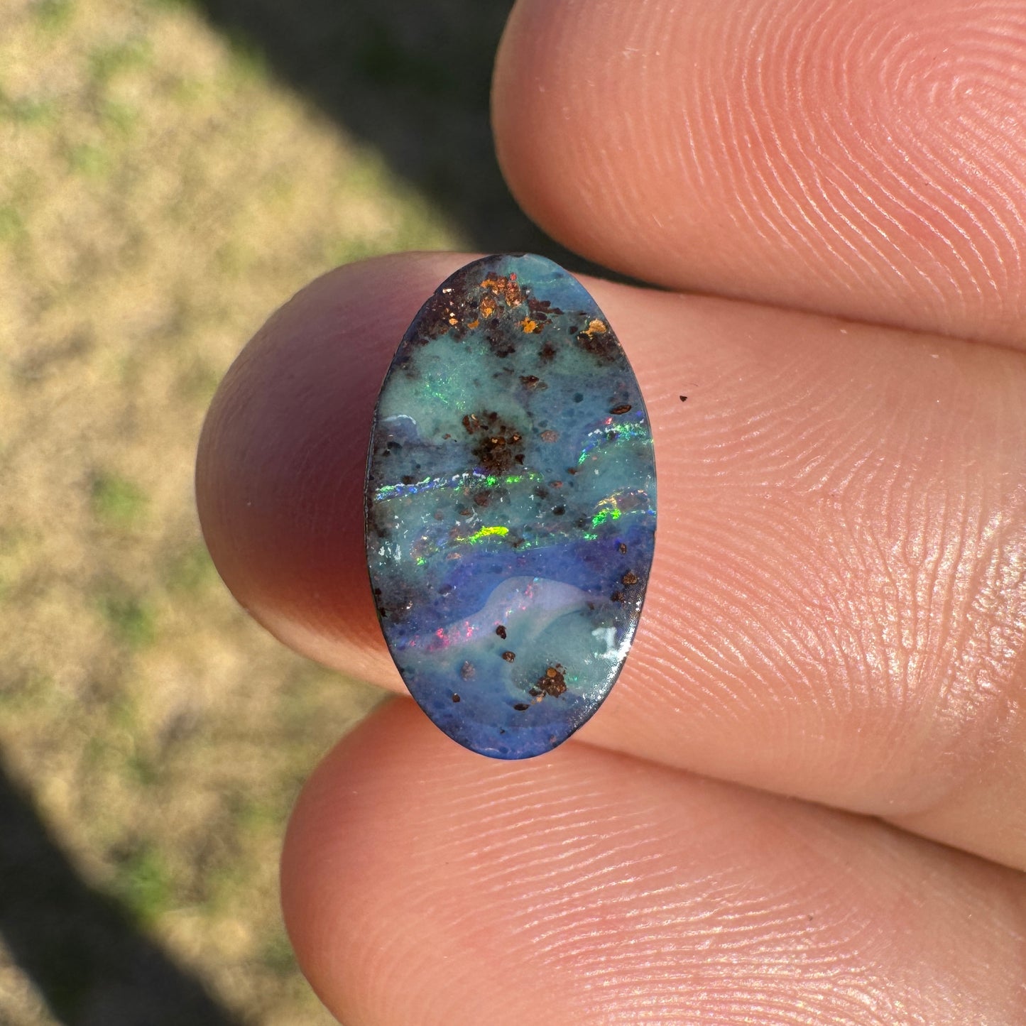 2.35 Ct small boulder opal - Broken River Mining