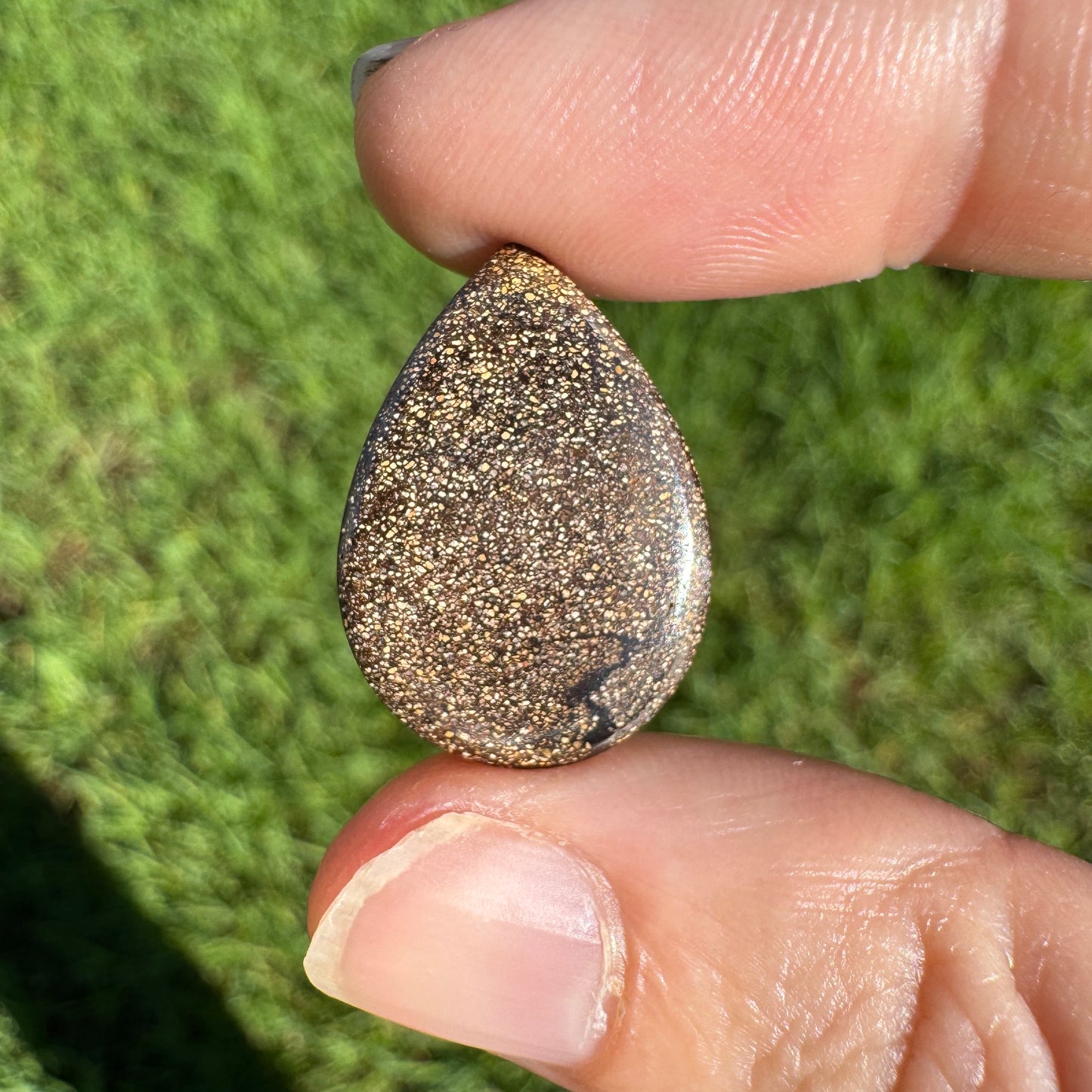 12.36 Ct large teardrop boulder opal