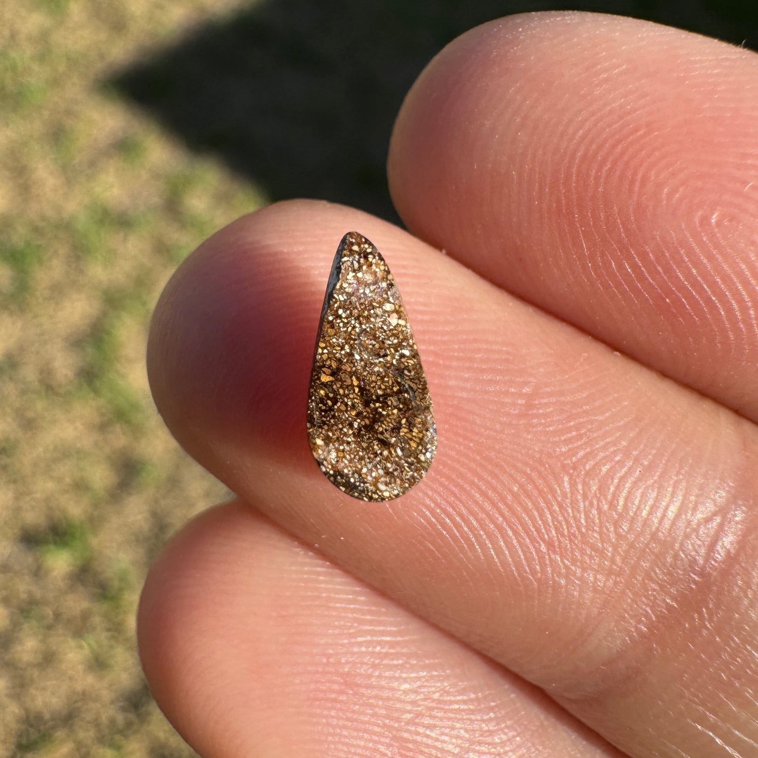 1.01 Ct extra small boulder opal - Broken River Mining