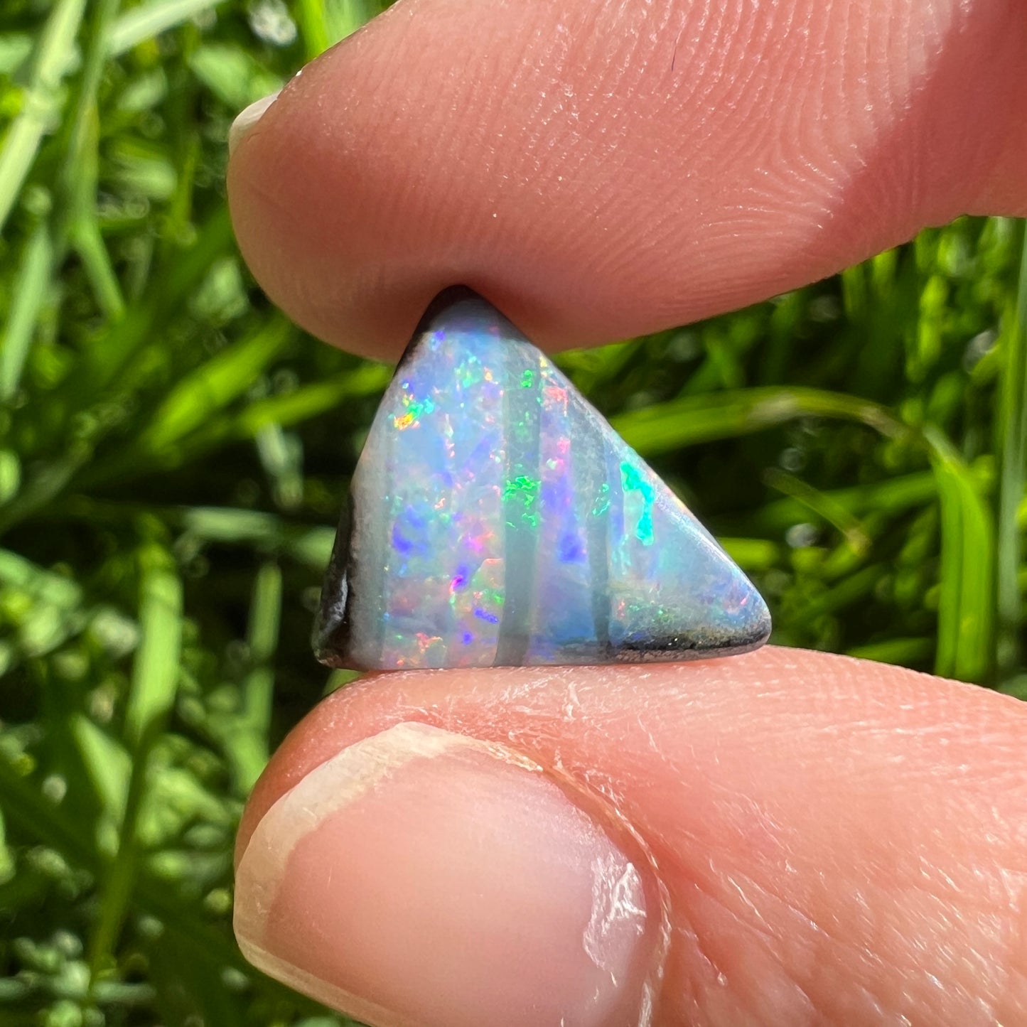 4.47 Ct rainbow boulder opal