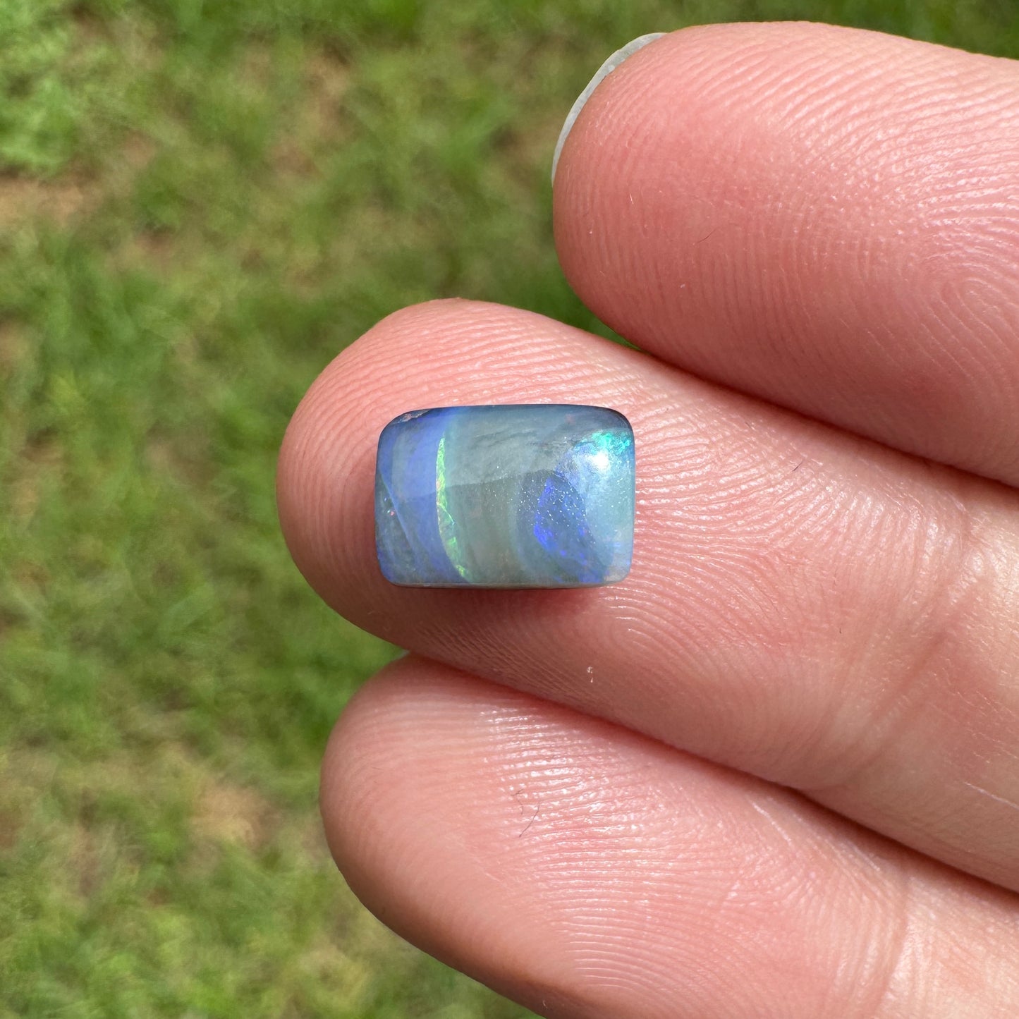 1.21 Ct small boulder opal
