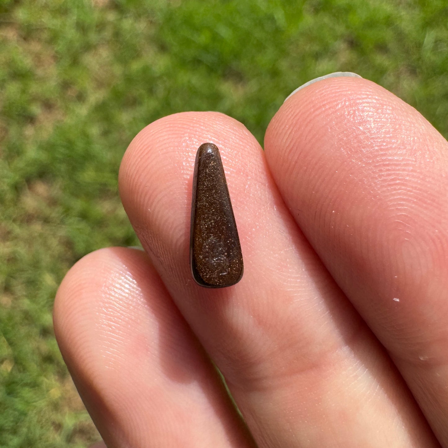 0.88 Ct extra small boulder opal