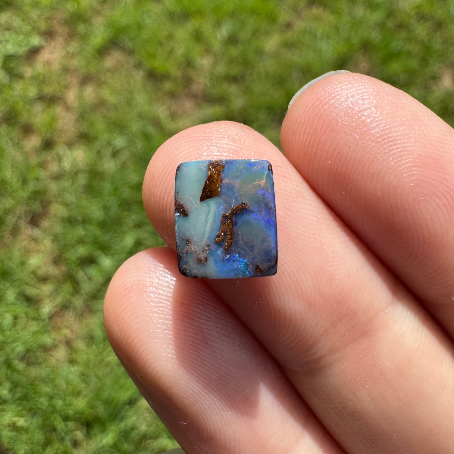 2.42 Ct small boulder opal