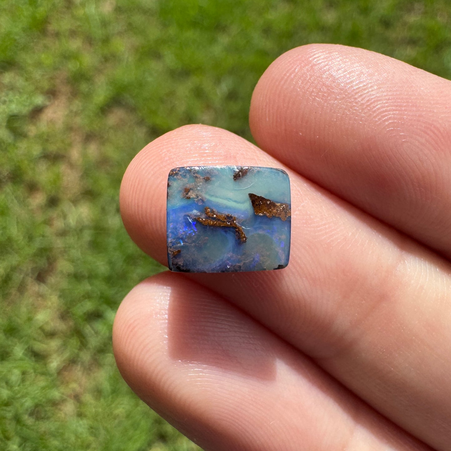 2.42 Ct small boulder opal
