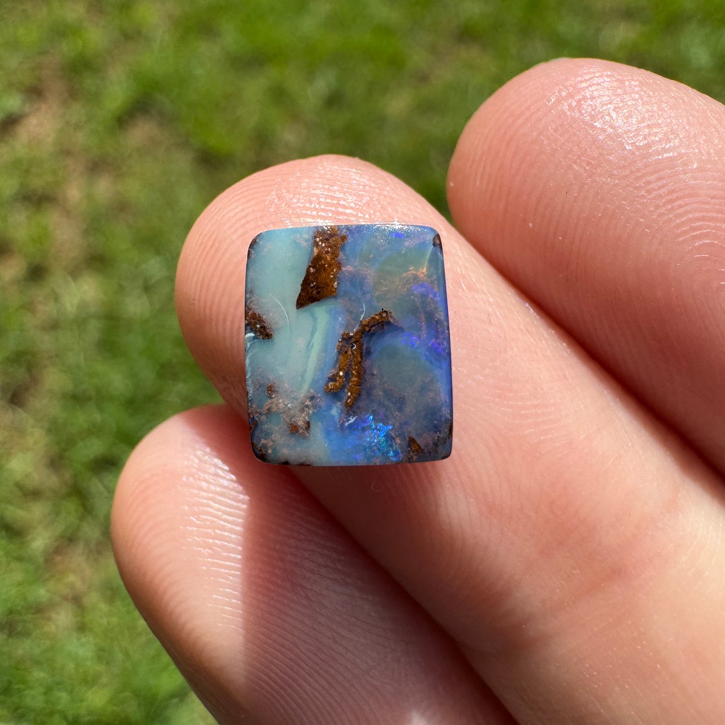 2.42 Ct small boulder opal
