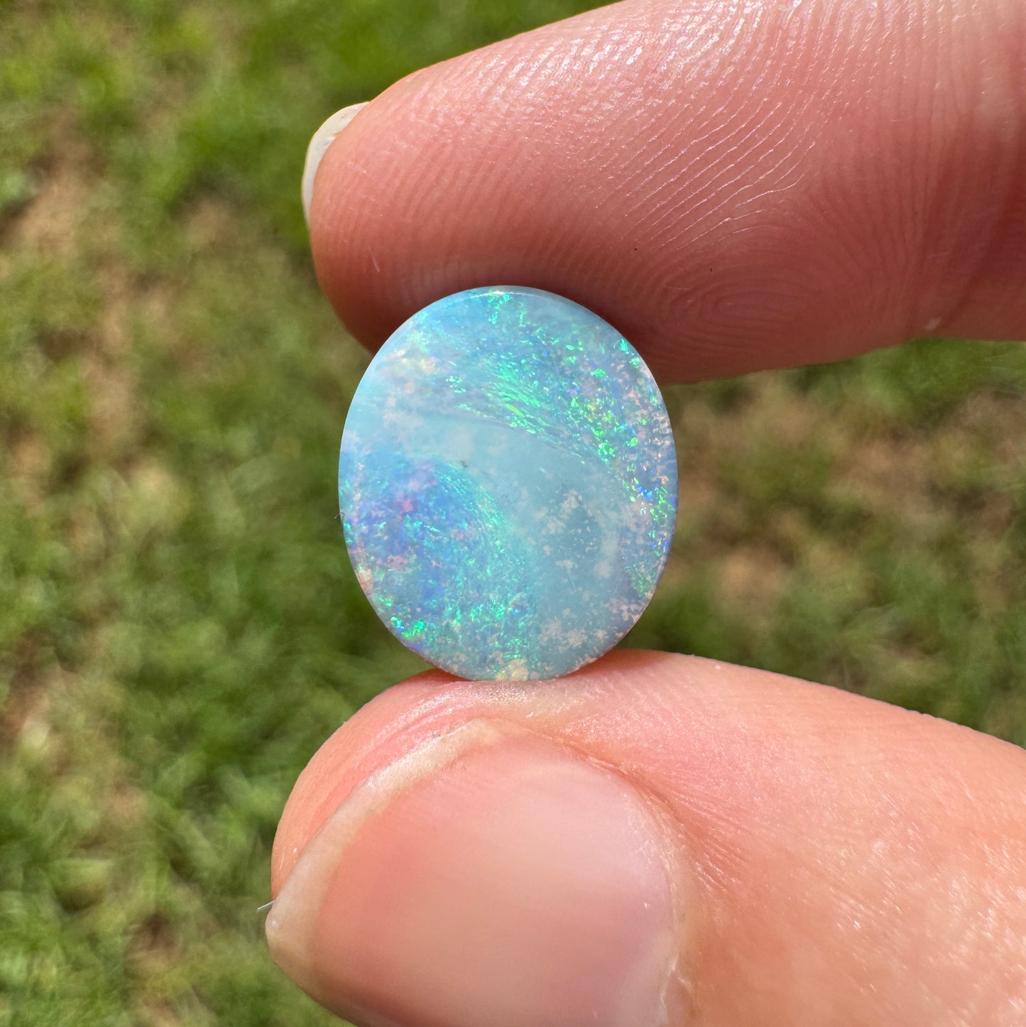 3.84 Ct oval boulder opal