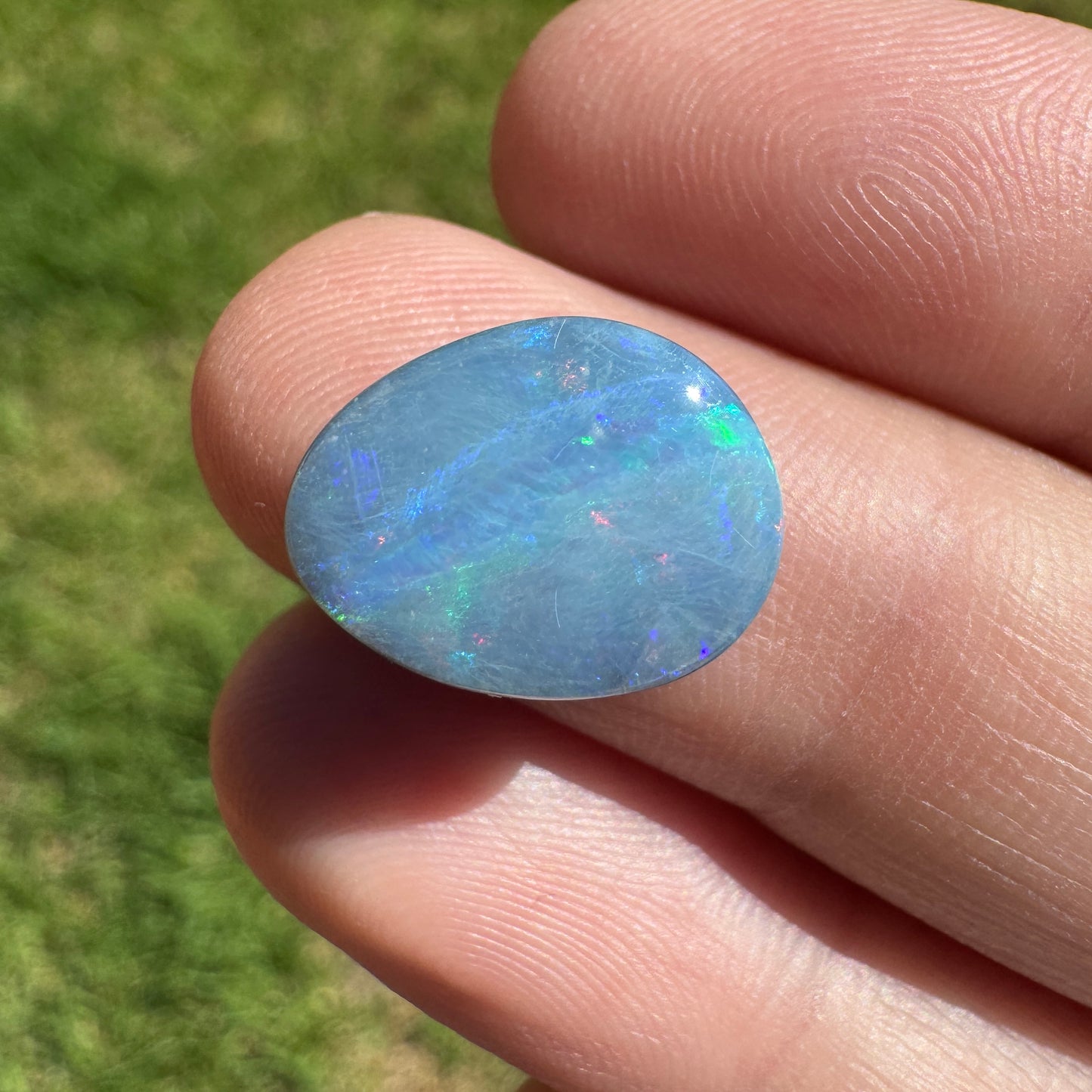 5.72 Ct the 'green stripe' boulder opal - Broken River Mining