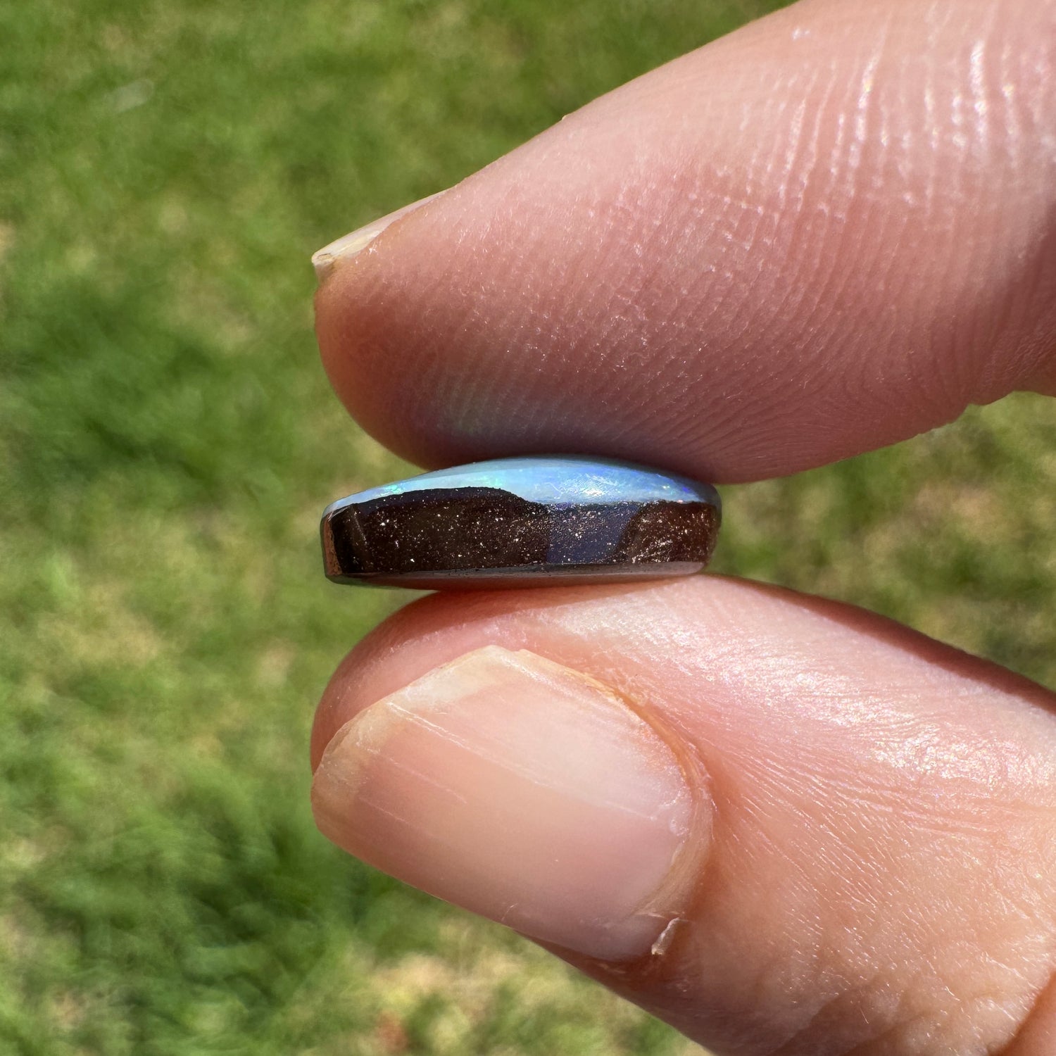5.72 Ct the 'green stripe' boulder opal - Broken River Mining