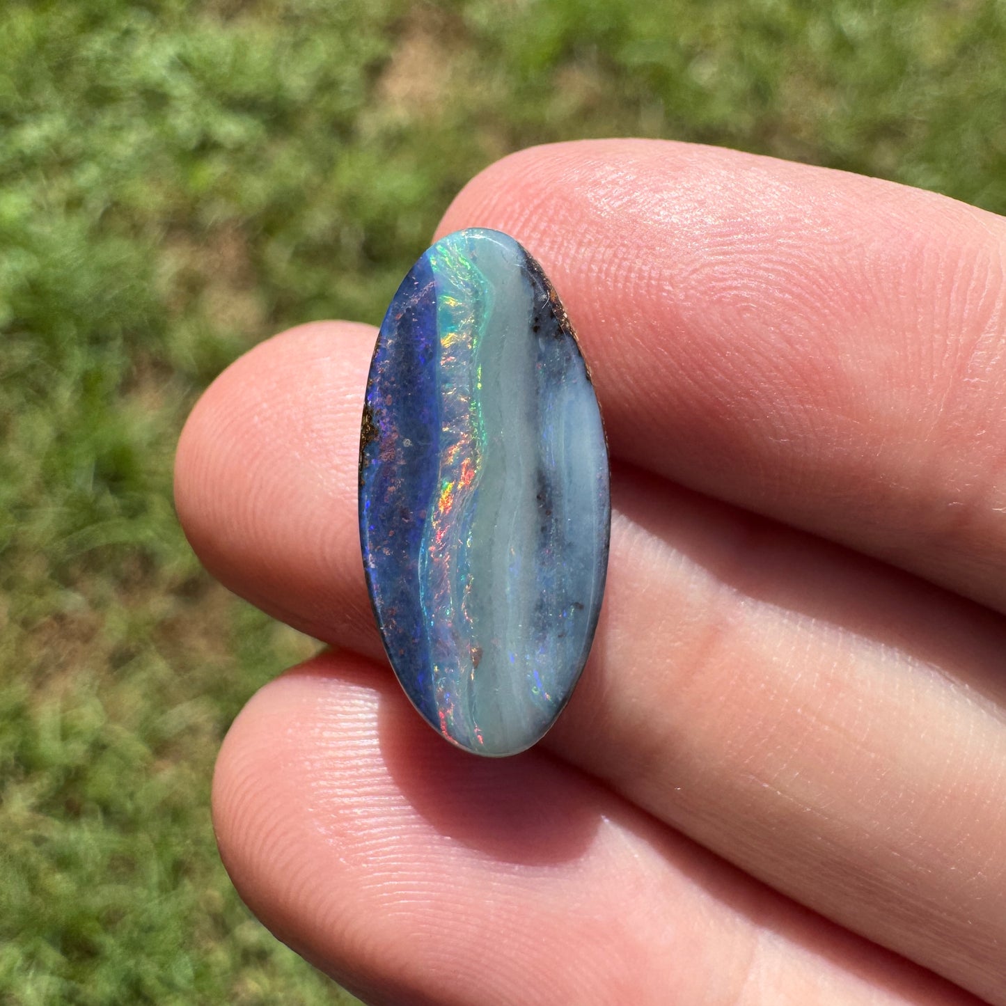5.34 Ct oval boulder opal