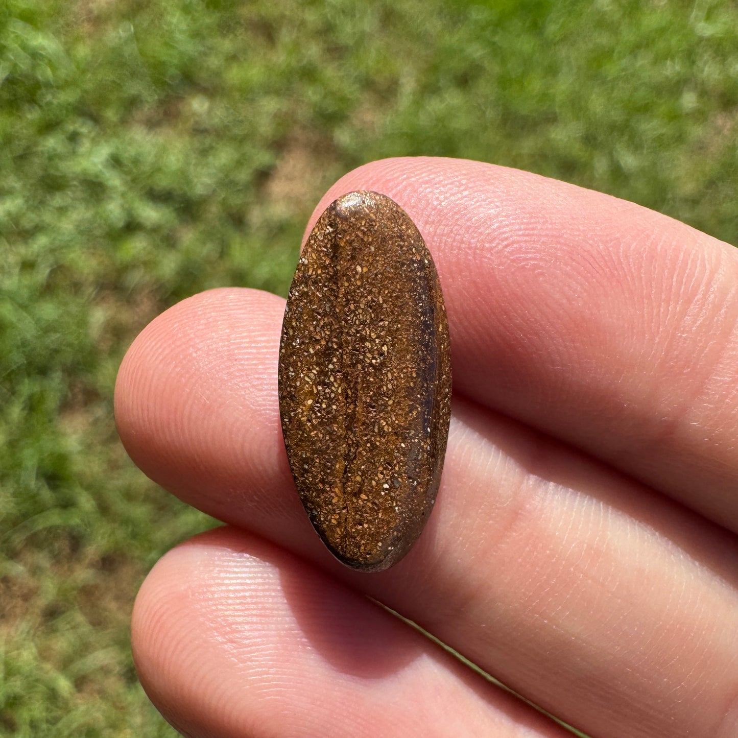 5.34 Ct oval boulder opal