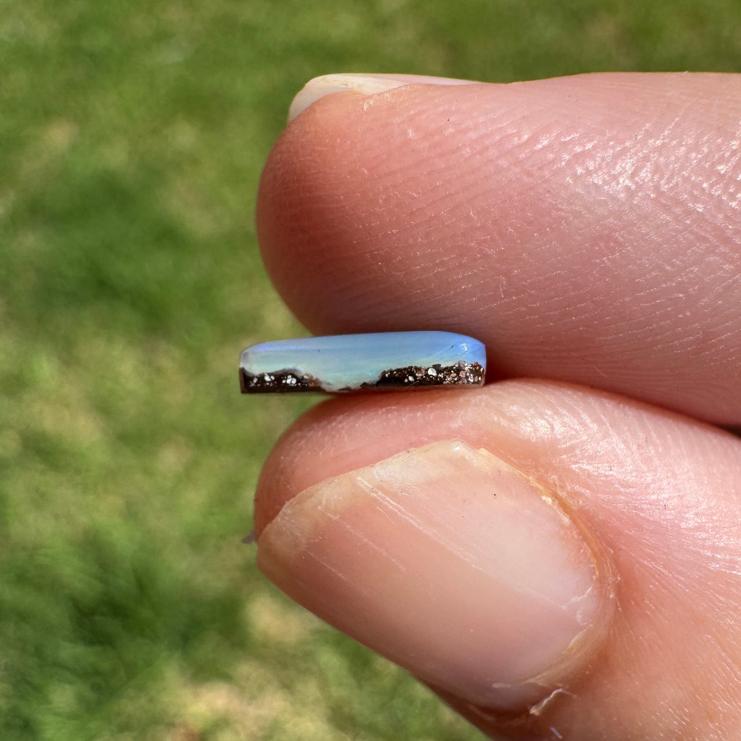 0.84 Ct small boulder opal - Broken River Mining