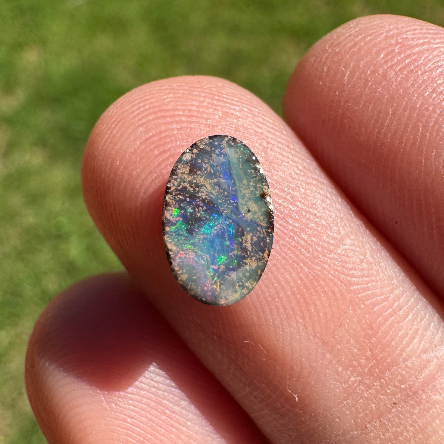 1.15 Ct small boulder opal - Broken River Mining